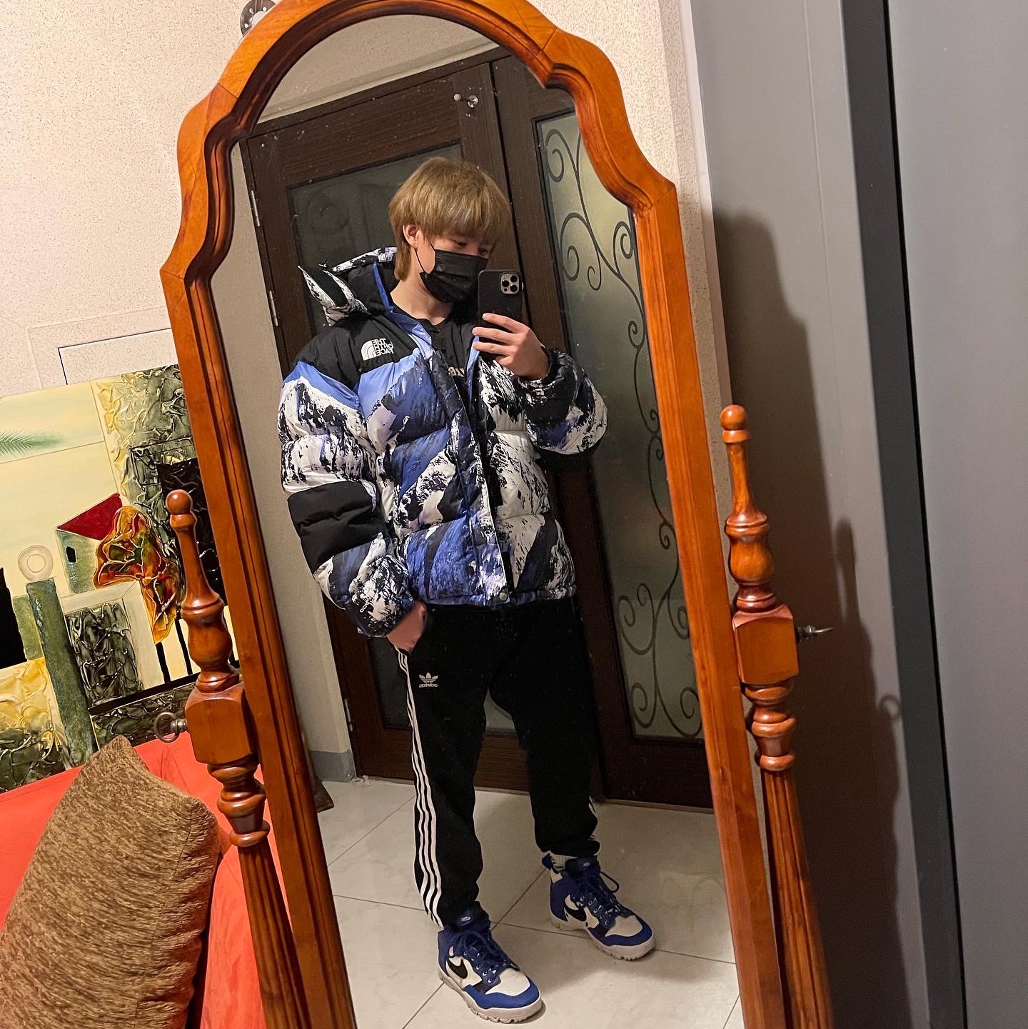 Supreme x The North Face Mountain Baltoro Jacket Blue White - 17FW, Nike x Undercover SFB Jungle Dunk White 착용 스타일 - 2