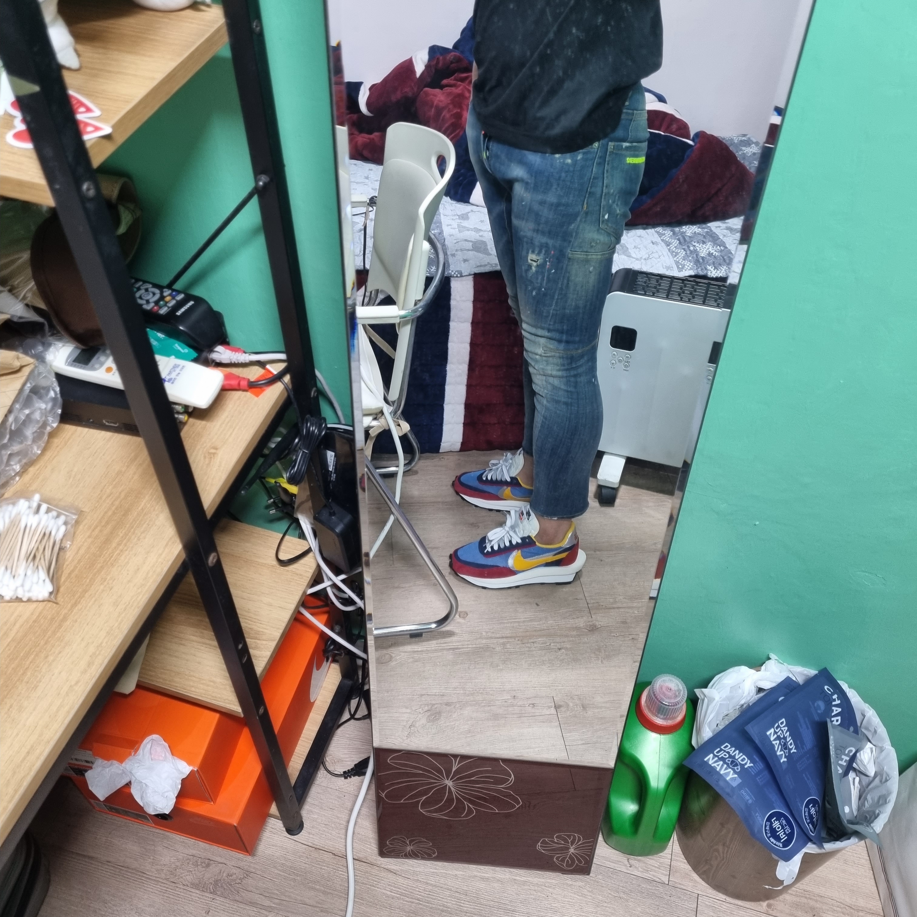 Nike x Sacai LDWaffle Blue Multi 착용 스타일