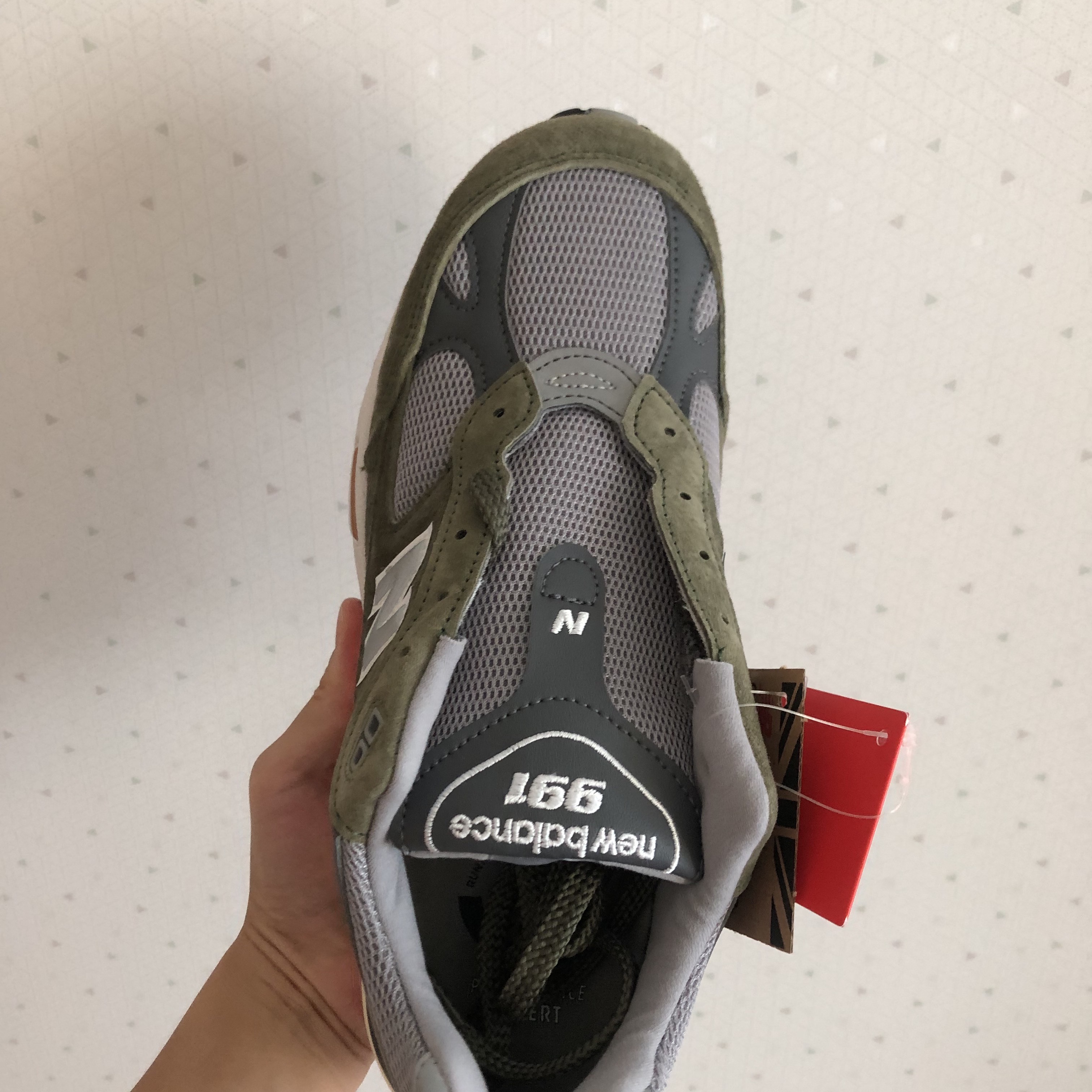 New Balance 991 Made in UK Green Grey 착용 스타일 - 4