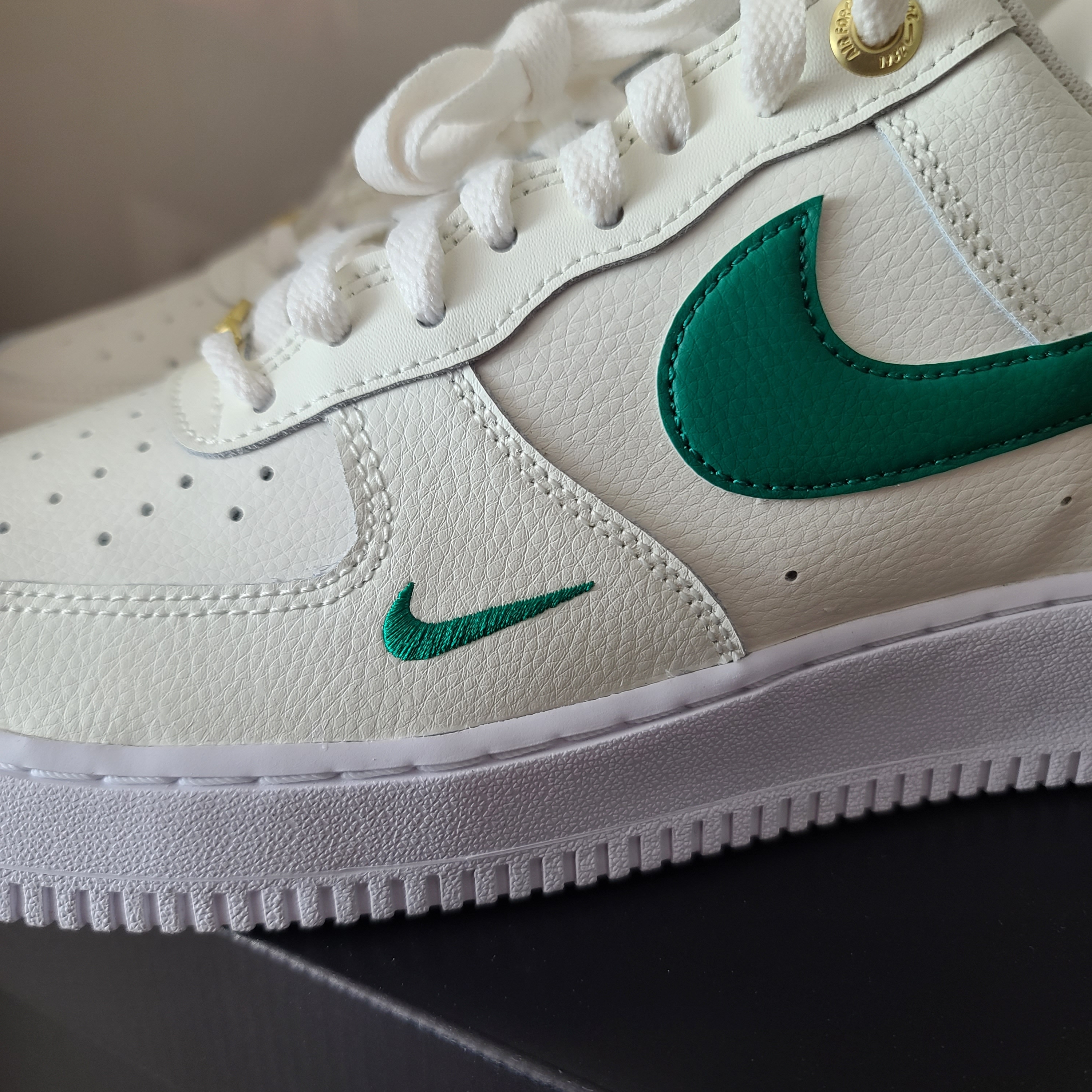 Nike Air Force 1 '07 LV8 40th Anniversary Join Forces Sail Malachite 착용 스타일 - 3