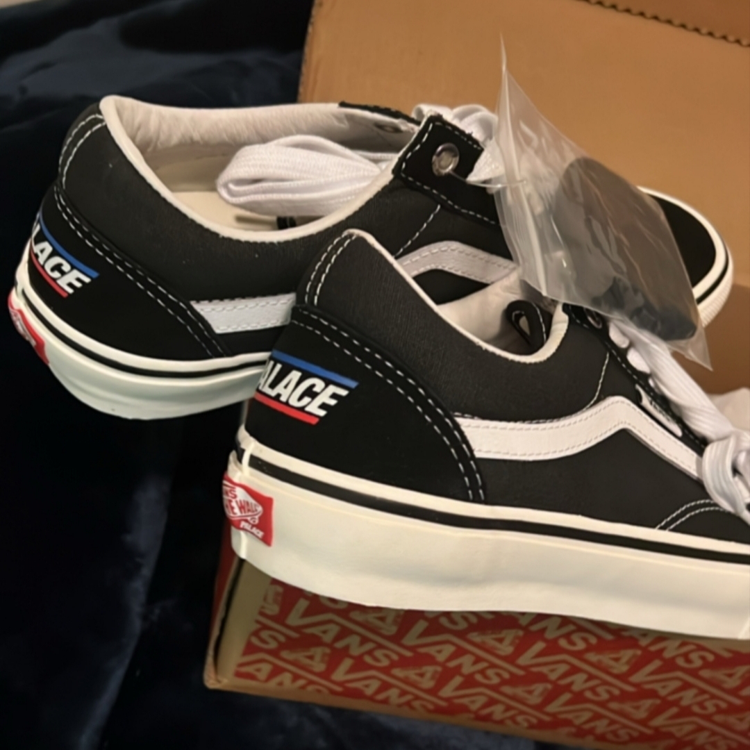 Vans x Palace Skate Old Skool Black White 착용 스타일