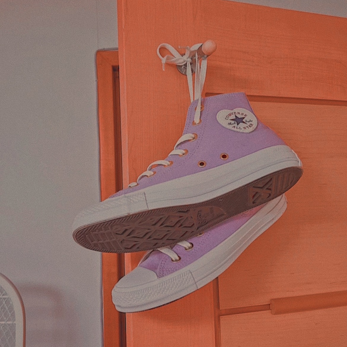 Converse Chuck Taylor All Star Heartpatch Hi Orchid 착용 스타일 - 2