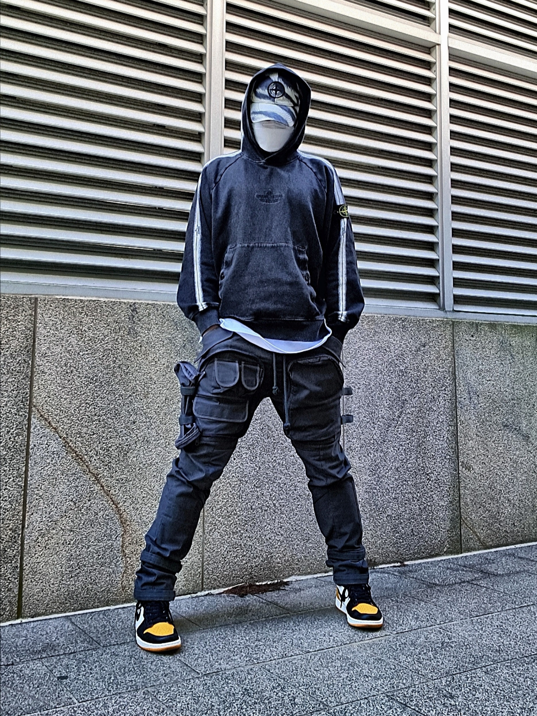 Supreme x Stone Island Stripe Hooded Sweatshirt Black - 22SS, Jordan 1 Retro High OG Taxi 착용 스타일 - 1