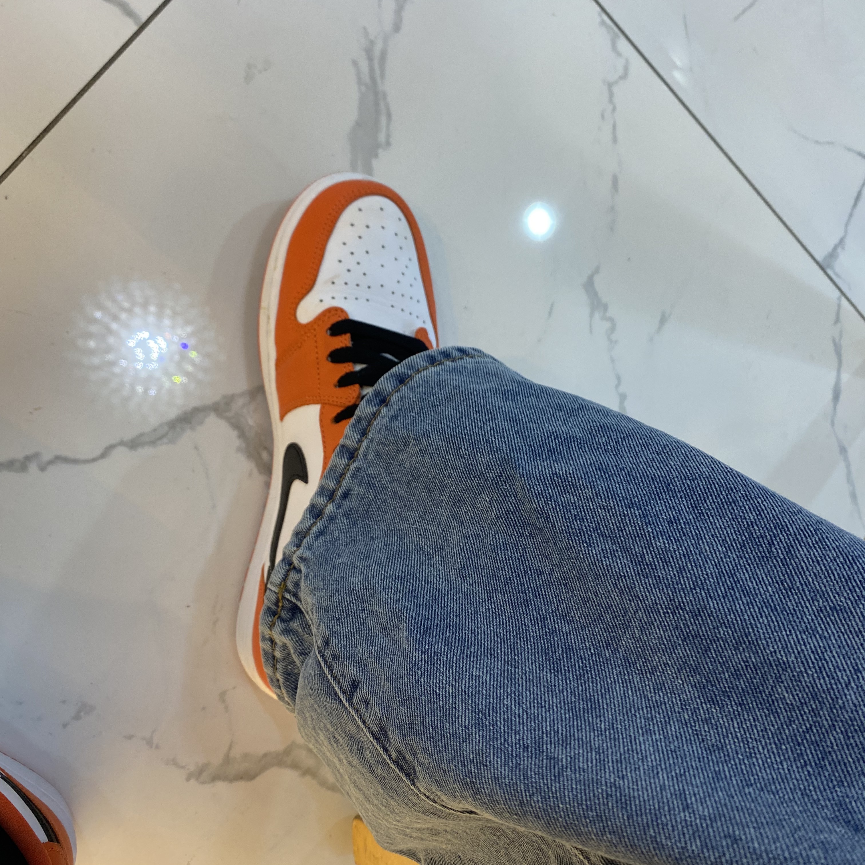 Jordan 1 Low OG Starfish 착용 스타일