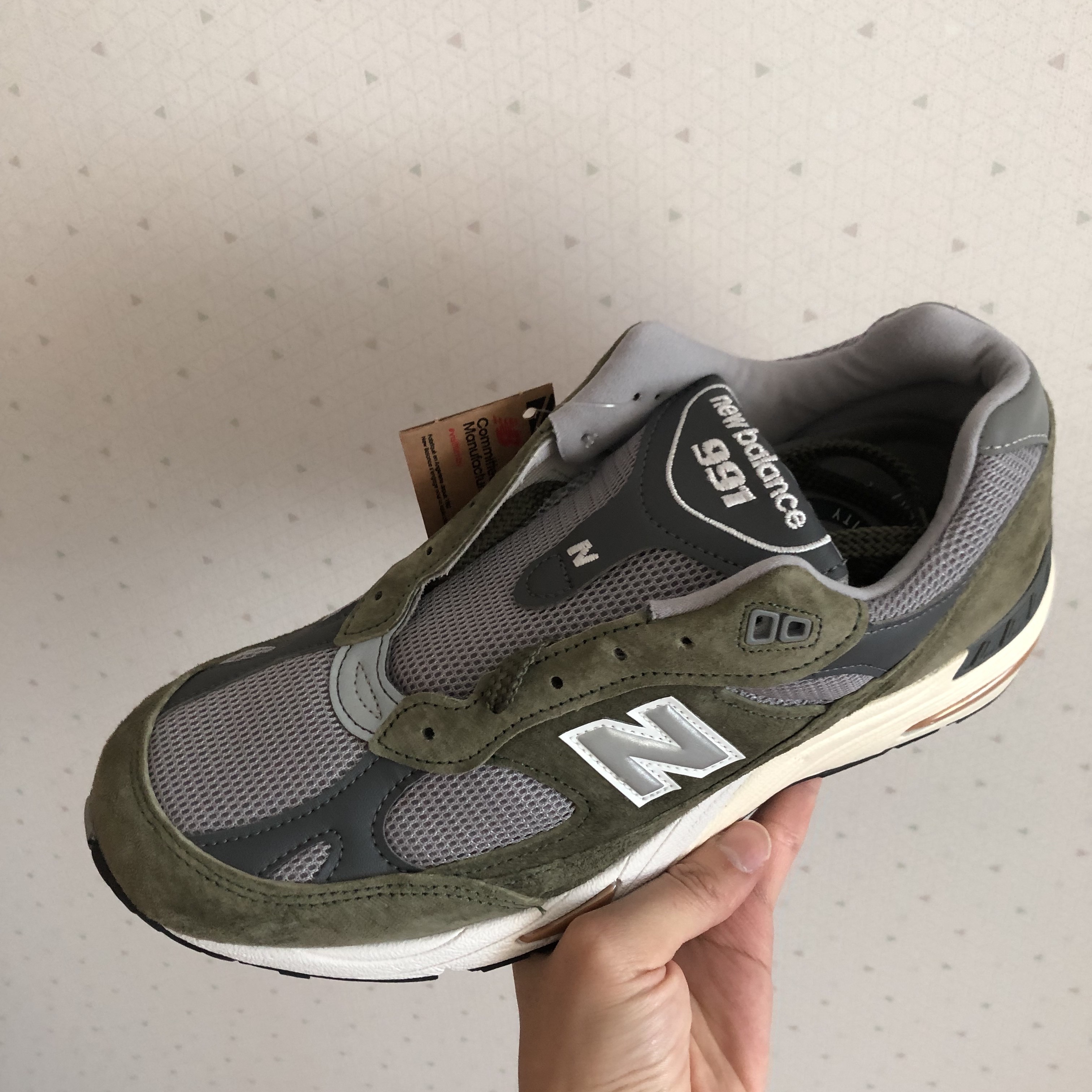 New Balance 991 Made in UK Green Grey 착용 스타일 - 2