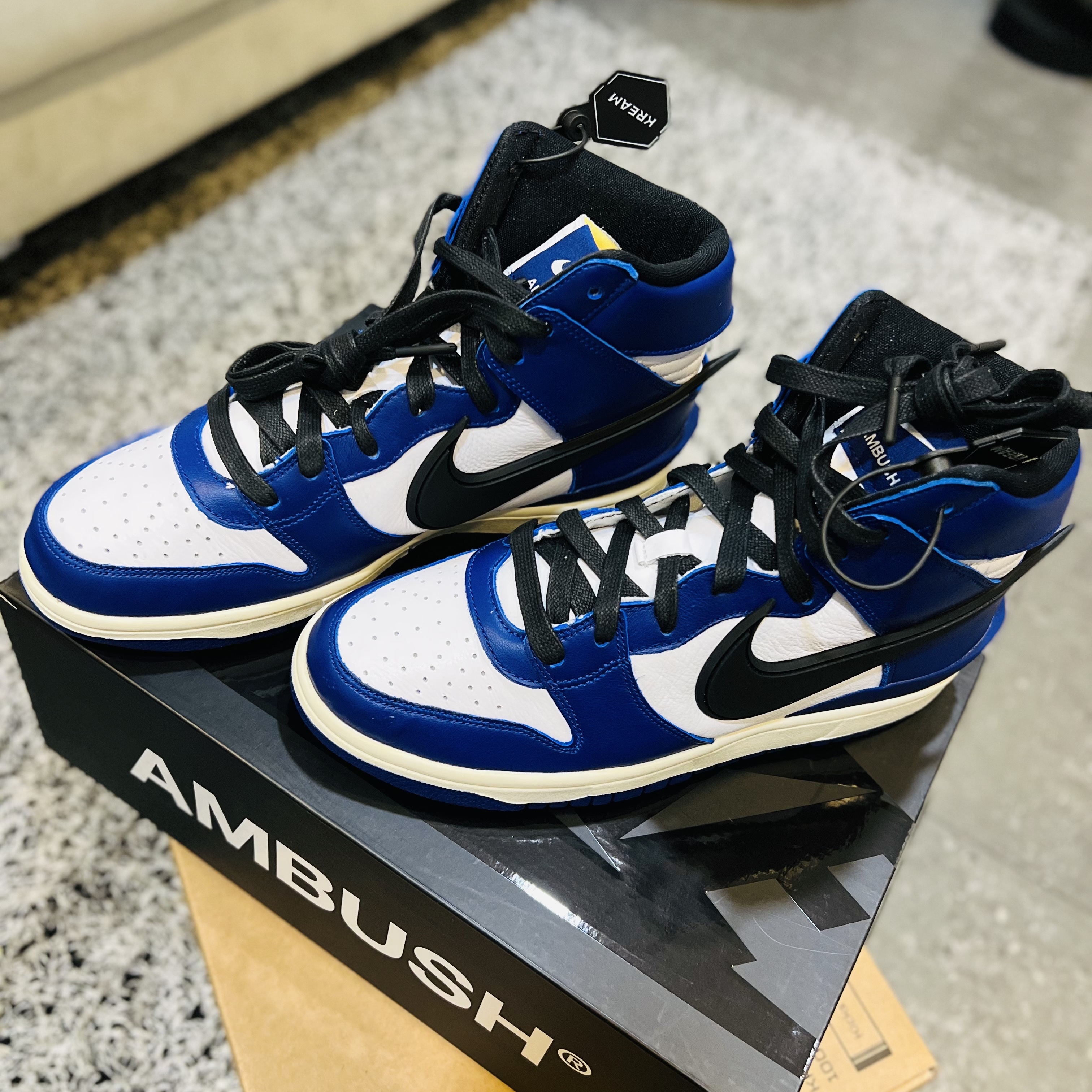Nike x Ambush Dunk High Deep Royal Blue 착용 스타일