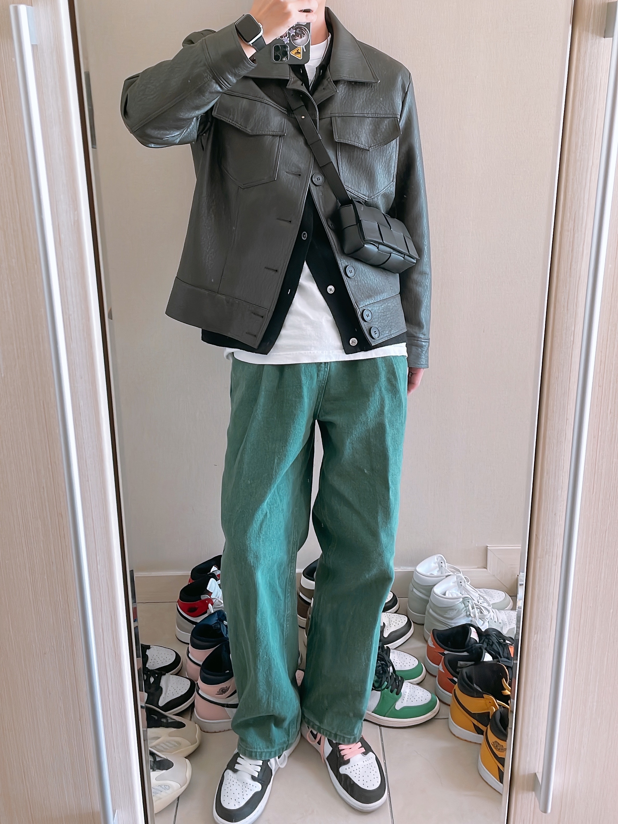 Jordan 1 Retro High OG Bleached Coral 착용 스타일