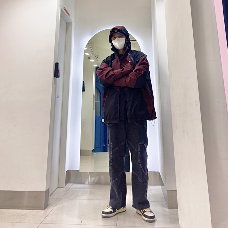 Undermycar Kame Multi Zip Turtle Shell Parka Hot Rod - 22FW, Jordan 1 x Travis Scott x Fragment Retro Low OG SP Military Blue 착용 스타일