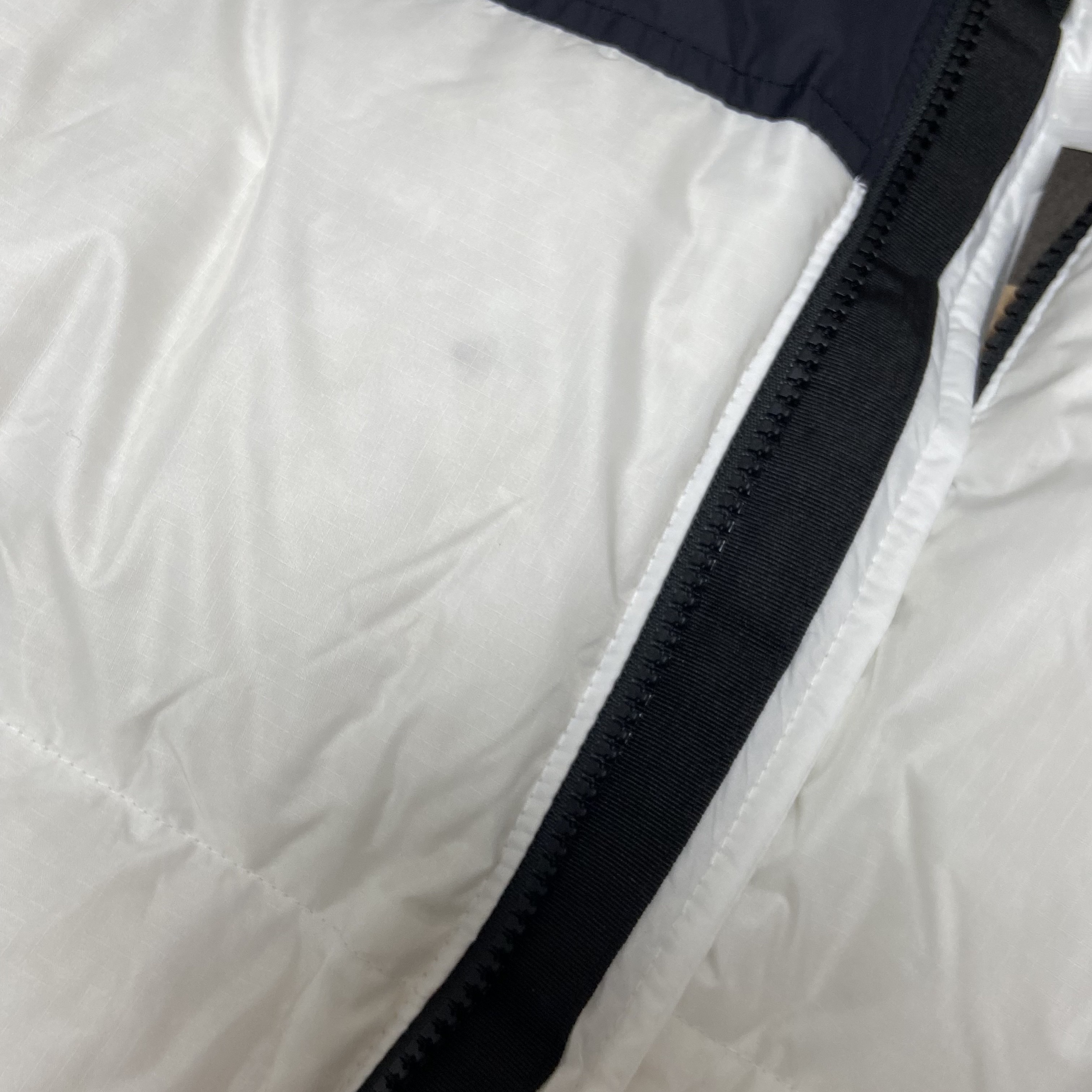 The North Face 1996 Eco Nuptse Jacket White 착용 스타일 - 1