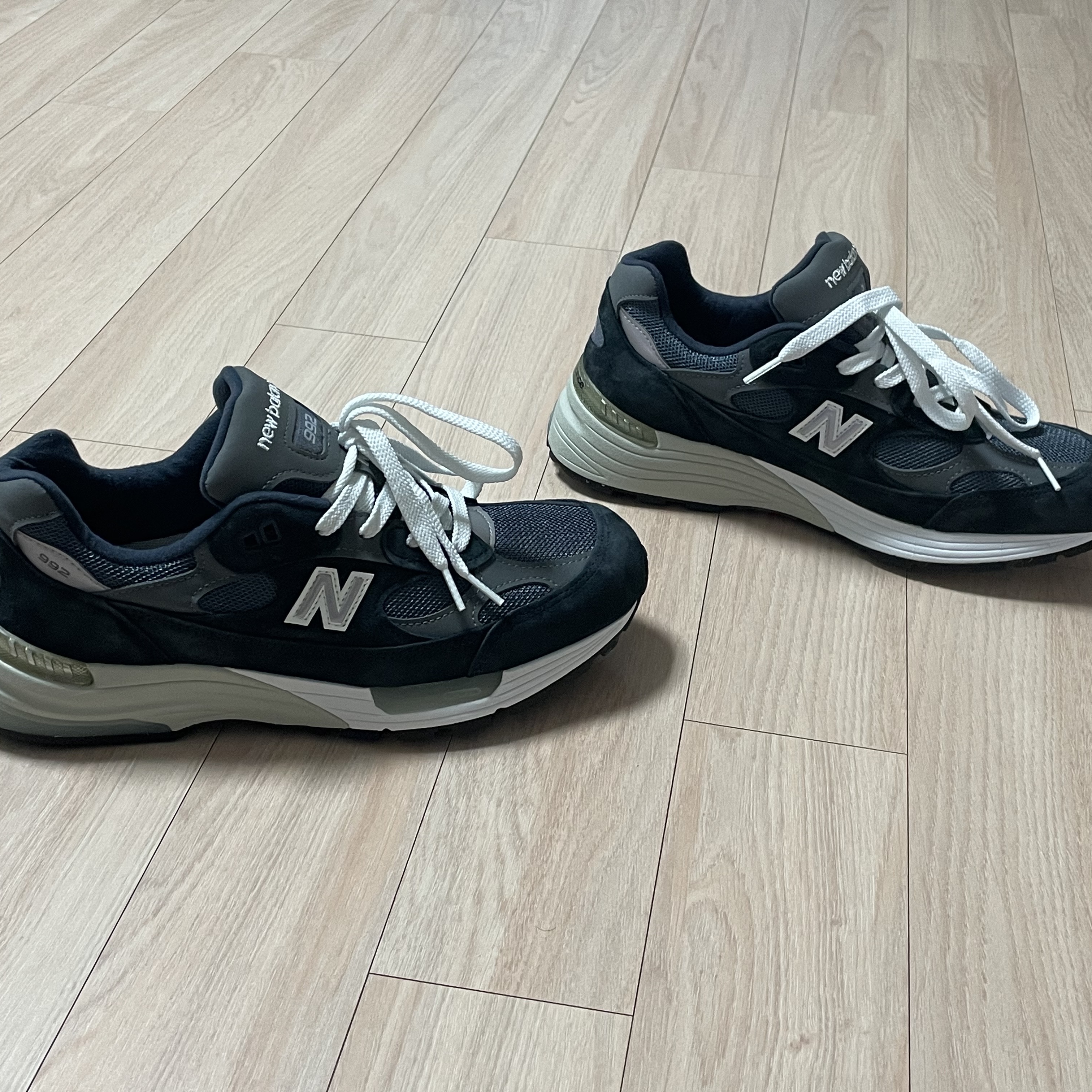 New Balance 992 Made in USA Navy 착용 스타일