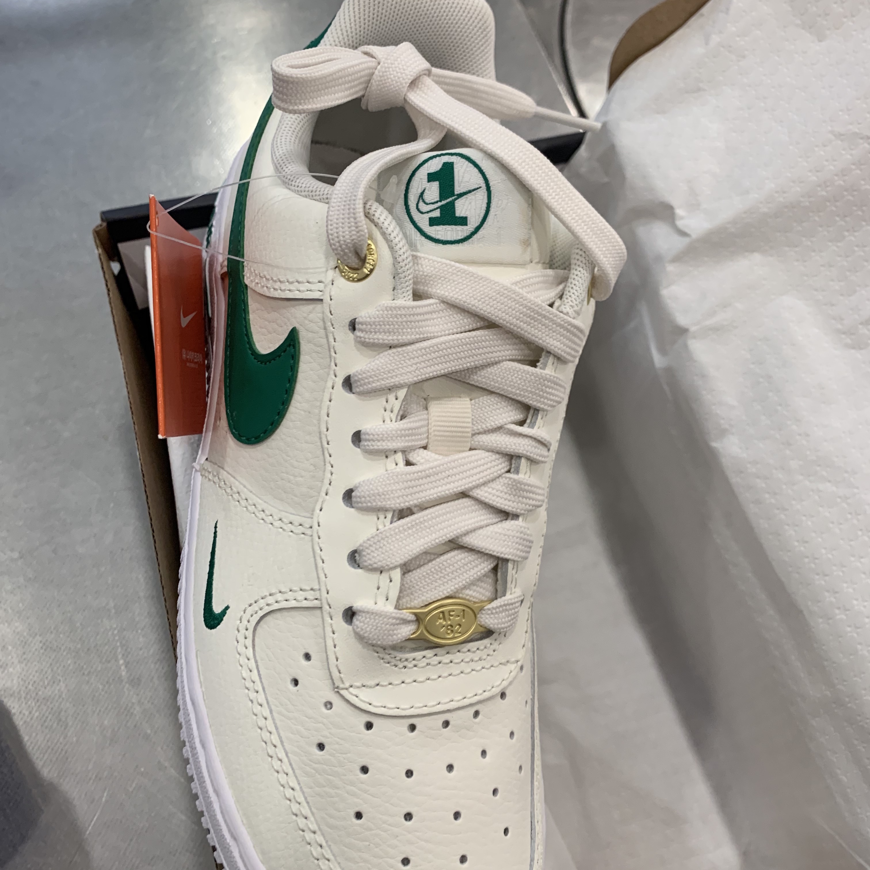 Nike Air Force 1 '07 LV8 40th Anniversary Join Forces Sail Malachite 착용 스타일 - 3