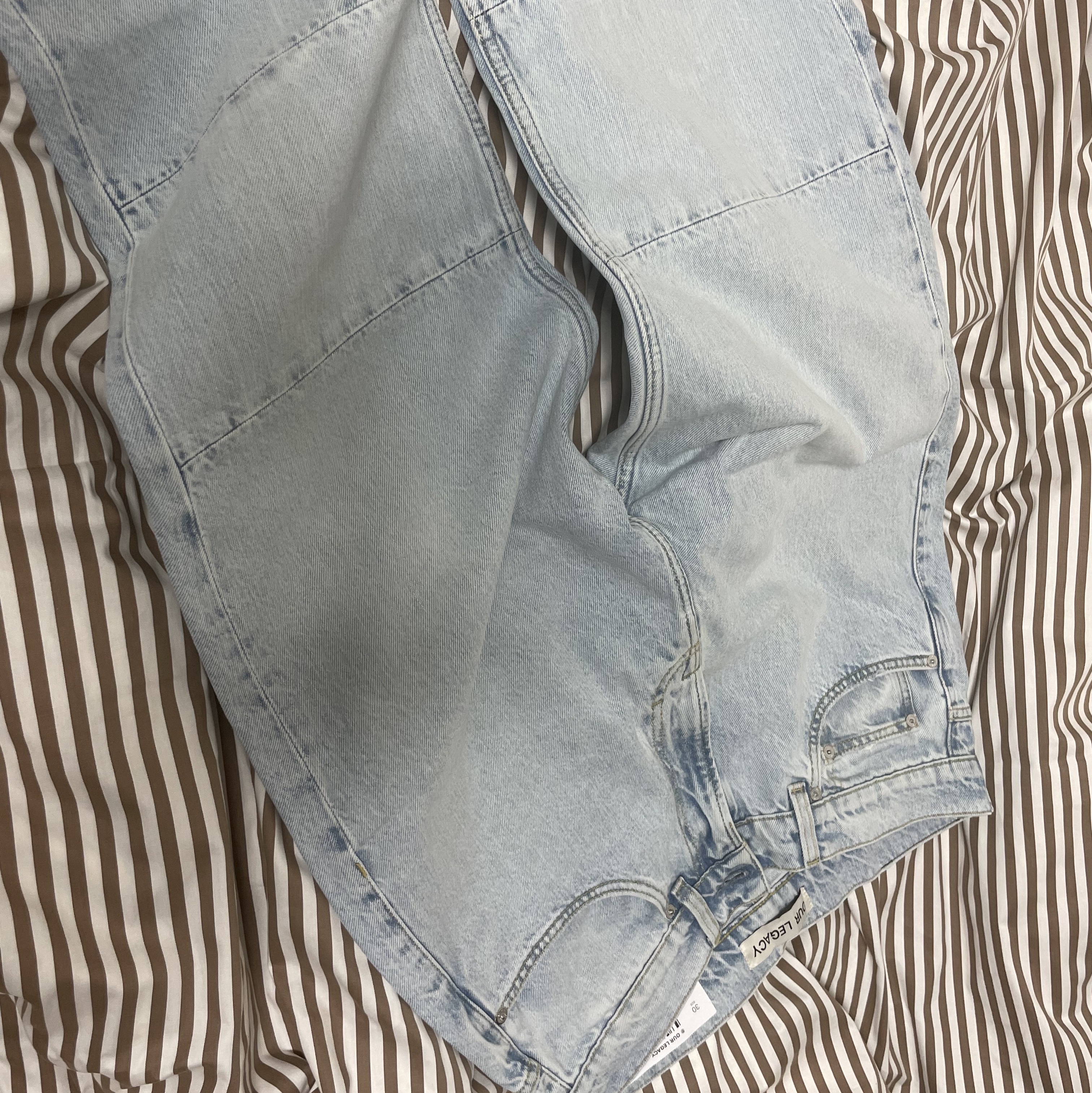 Our Legacy Extended Third Cut Superlight Wash 착용 스타일