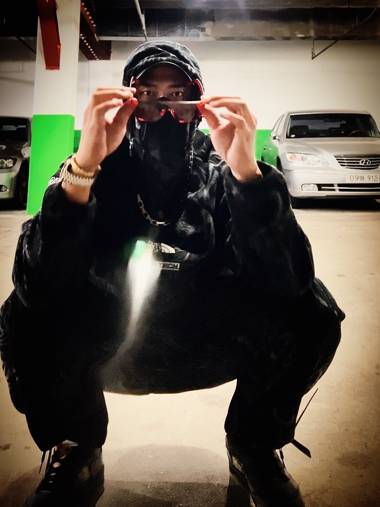 Supreme Leather Camp Cap Black - 21SS, Supreme x The North Face Steep Tech Fleece Pullover Black Dragon - 22FW 착용 스타일 - 2