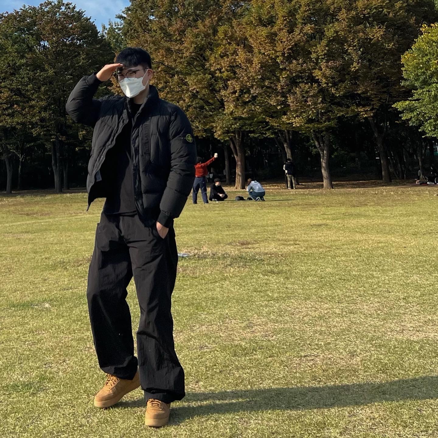 Nike Air Force 1 '07 WB Flax, Stone Island 40223 Garment Dyed Crinkle Reps Down Jacket Black - 21FW 착용 스타일 - 1