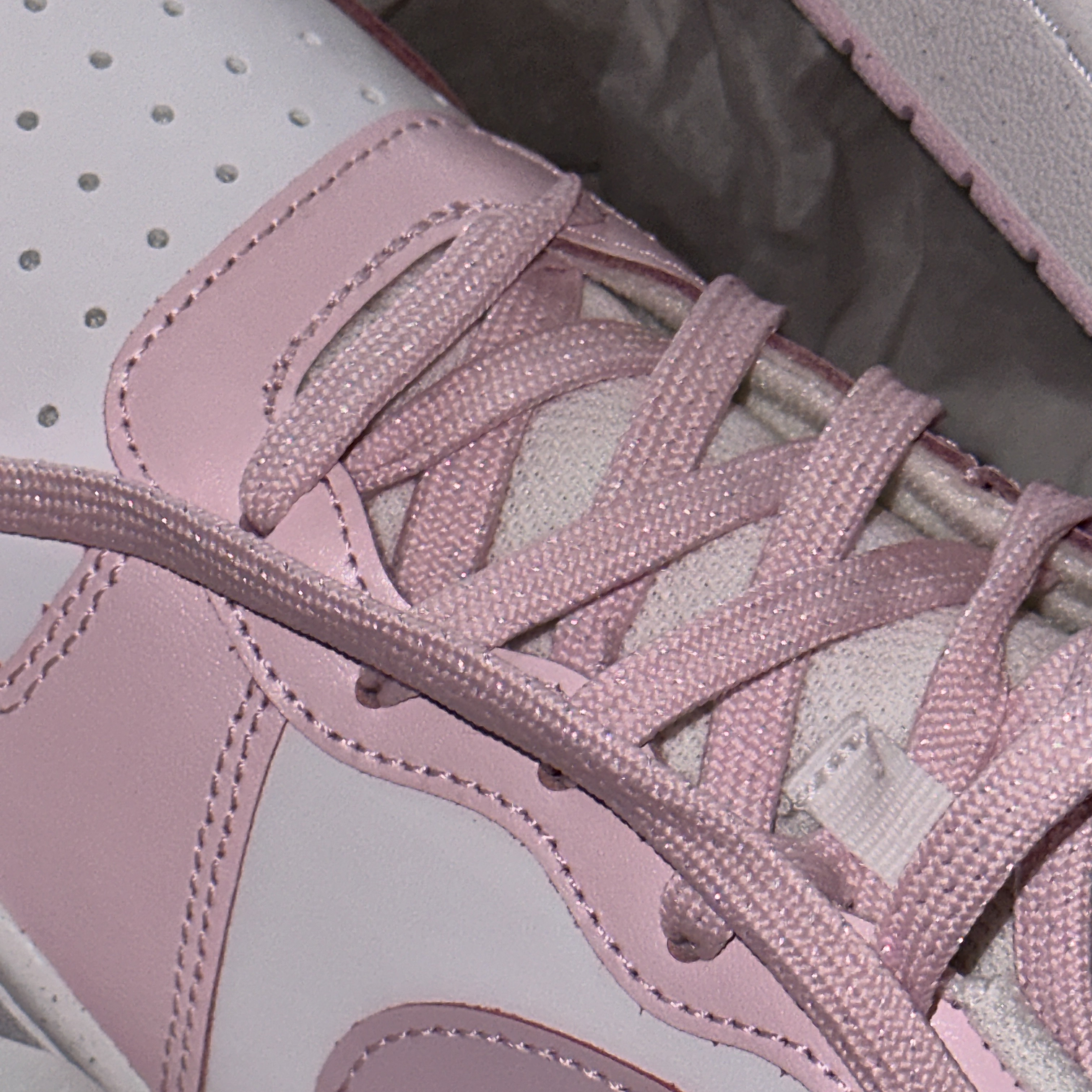 (GS) Nike Court Borough 2 SE White Pink Foam 착용 스타일 - 2