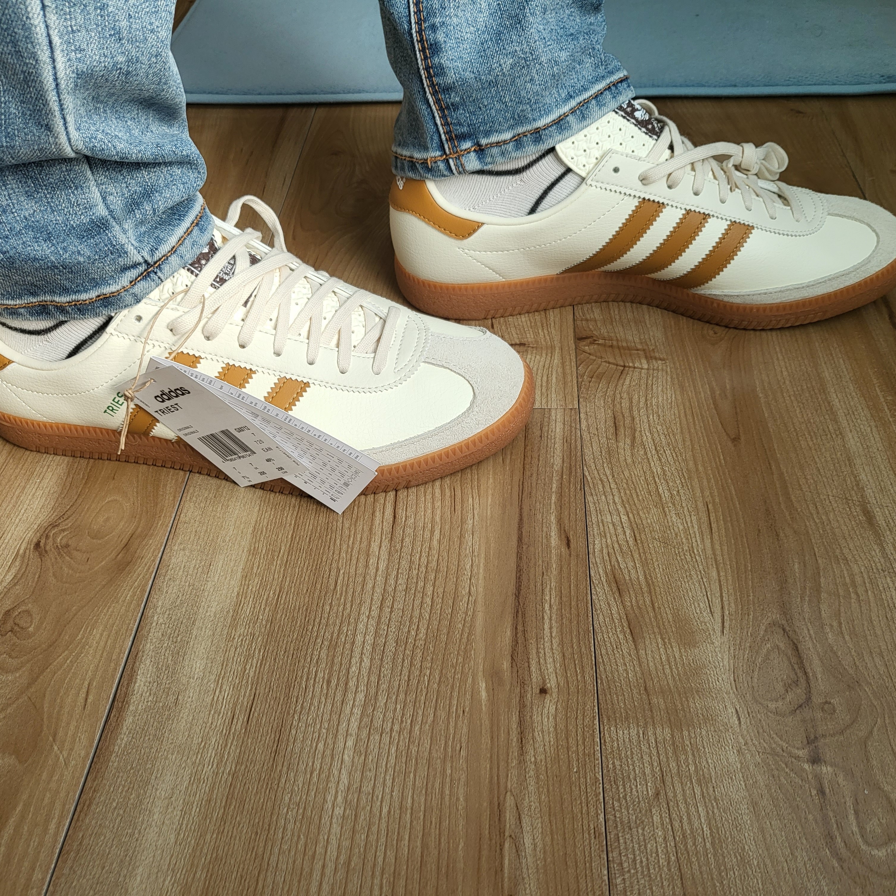 Adidas City Series Triest Cream White 착용 스타일 - 5