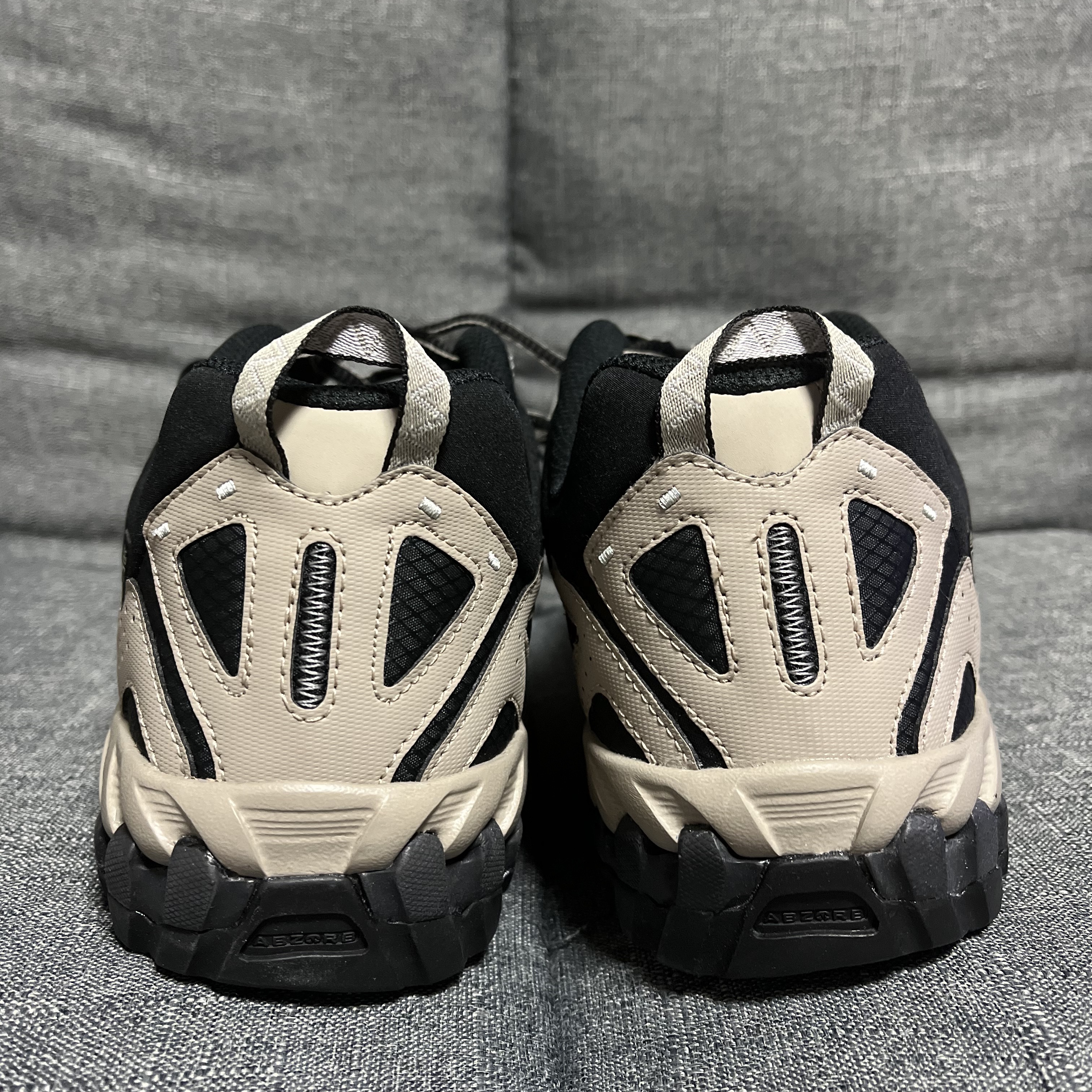 New Balance ML610T Aluminum Black - D Standard 착용 스타일 - 3