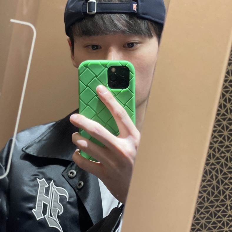 Darkr8m Studio x Hardhitters Satin Coach Jacket Black 착용 스타일