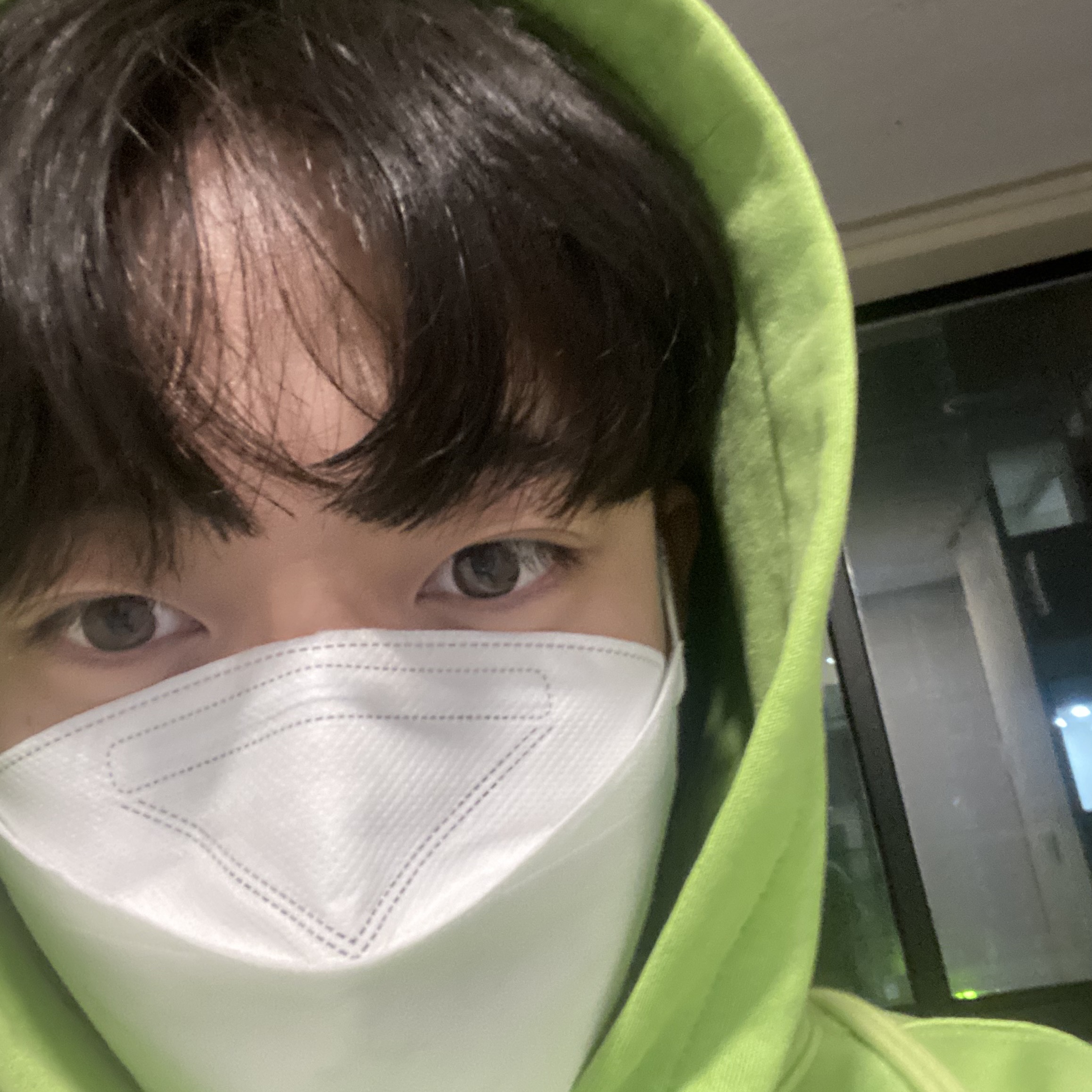 IAB Studio Pigment Hoodie & Sack Apple Green 착용 스타일 - 4