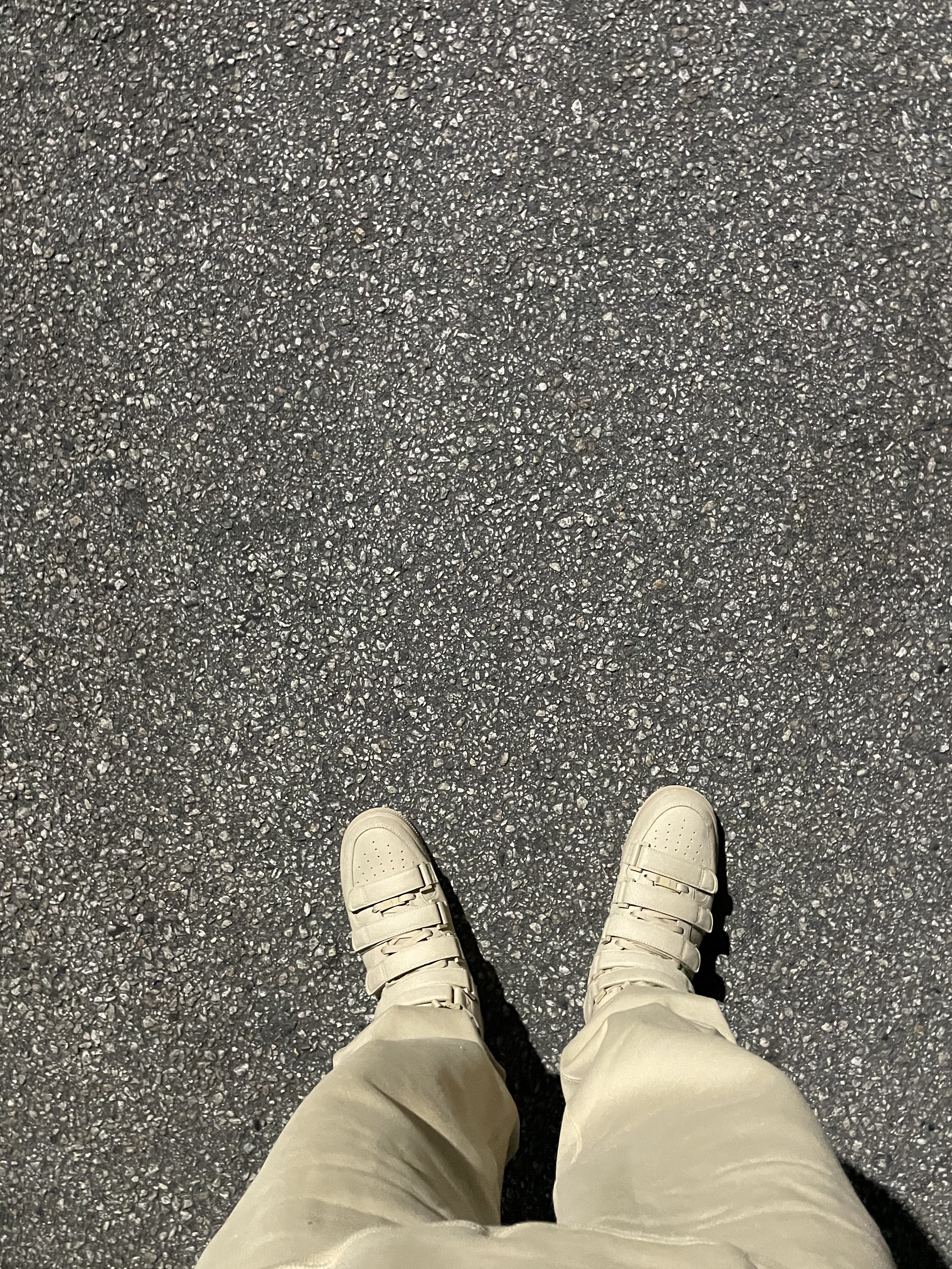 Nike x Billie Eilish NRG Fleece Pants Mushroom - Asia, Nike x Billie Eilish Air Force 1 High '07 SP Mushroom 착용 스타일 - 2