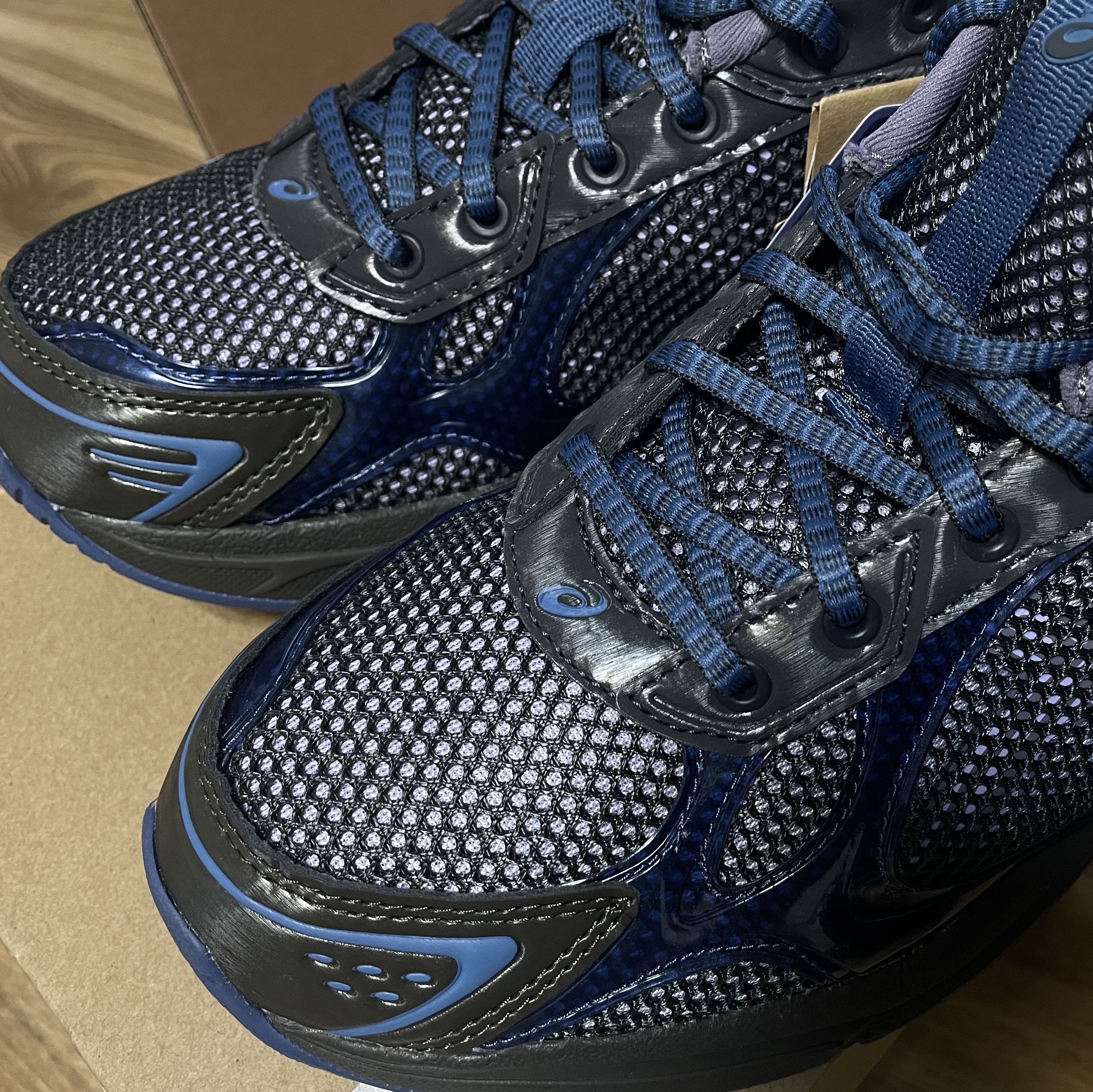 Asics UB4-S Gel-1130 Graphite Grey 착용 스타일