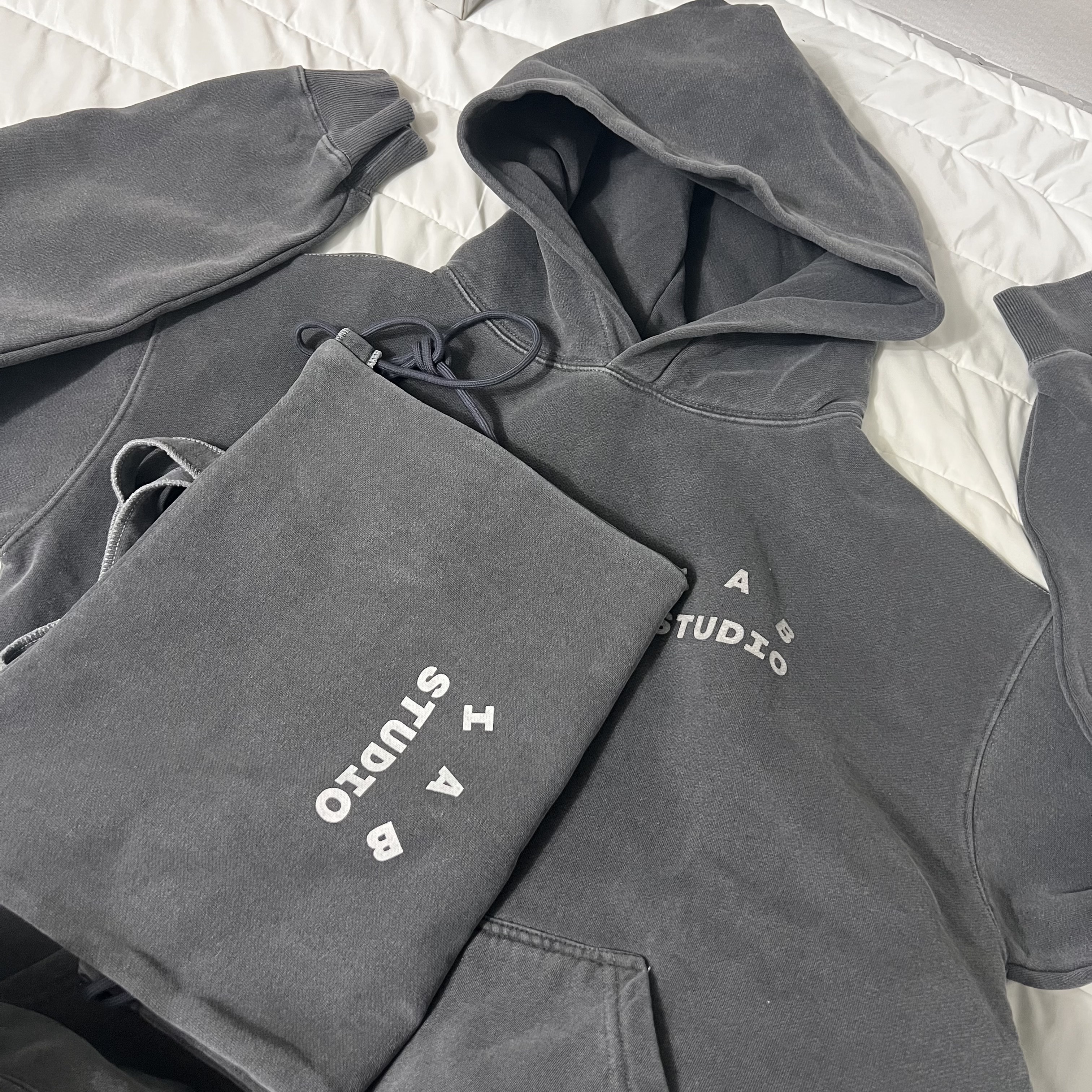 IAB Studio Pigment Hoodie & Sack Black, IAB Studio Pigment Hoodie Black 착용 스타일