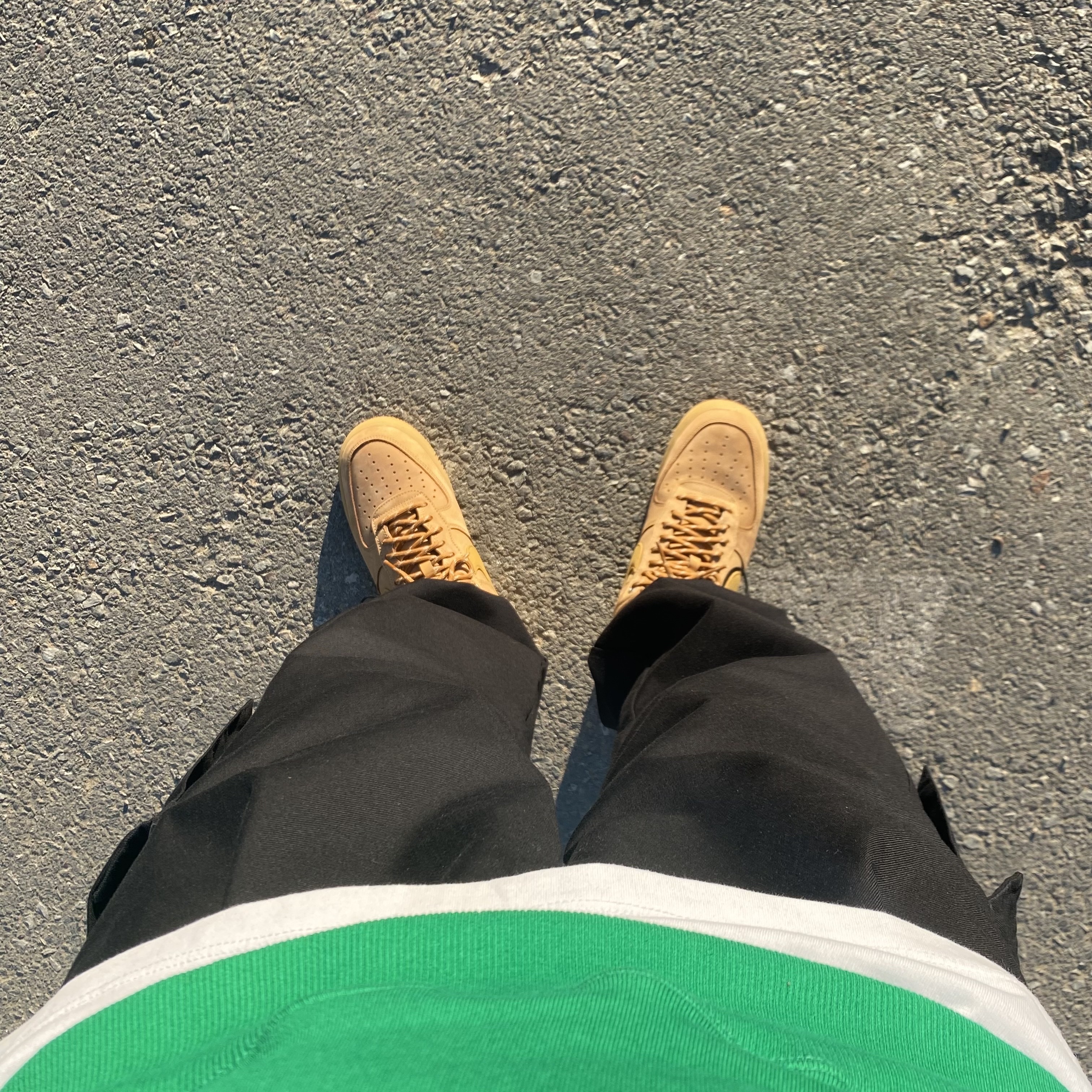 Nike Air Force 1 '07 WB Flax 착용 스타일