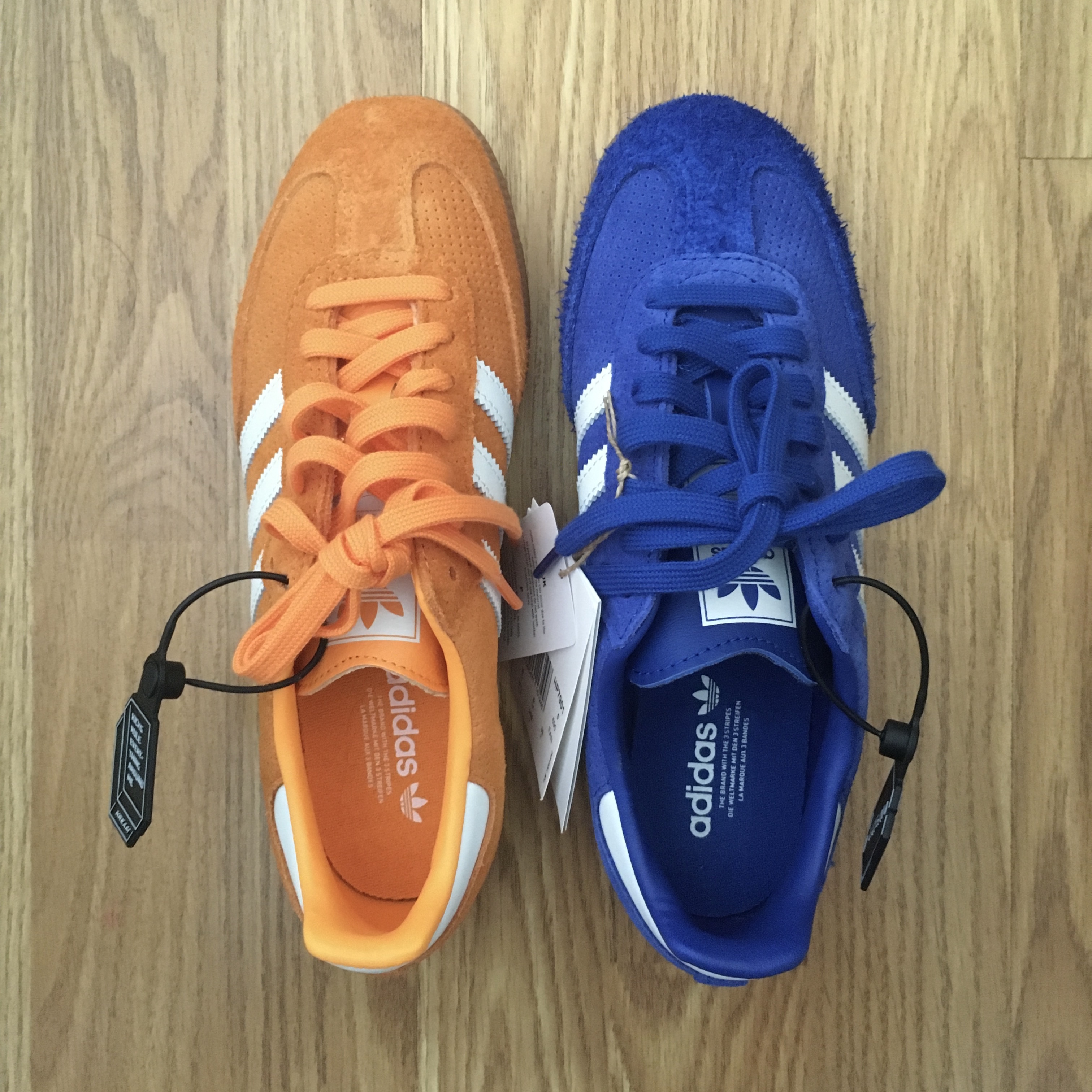 Adidas Samba OG Royal Blue, Adidas Samba OG Orange Rush 착용 스타일 - 2