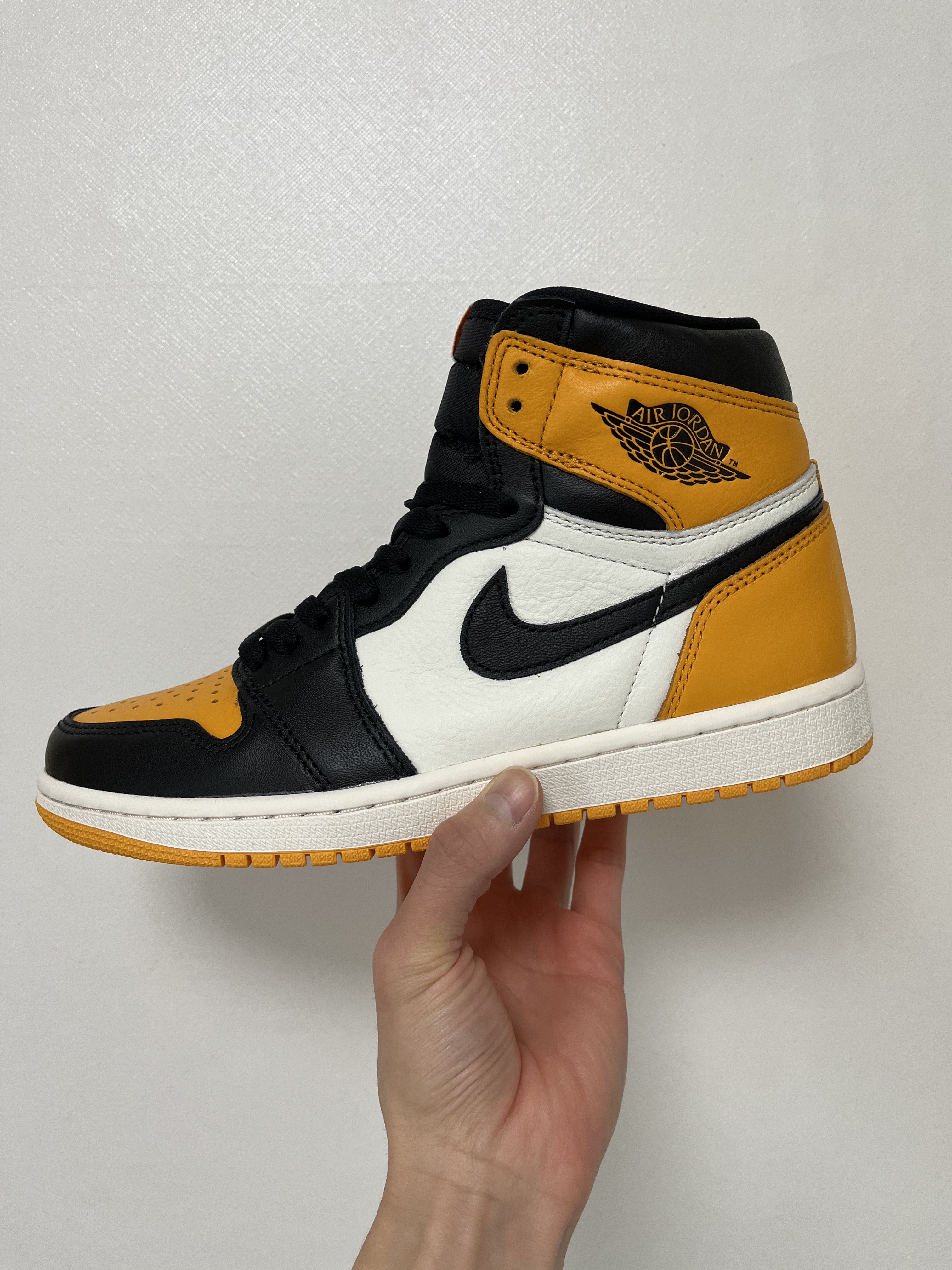 Jordan 1 Retro High OG Taxi 착용 스타일