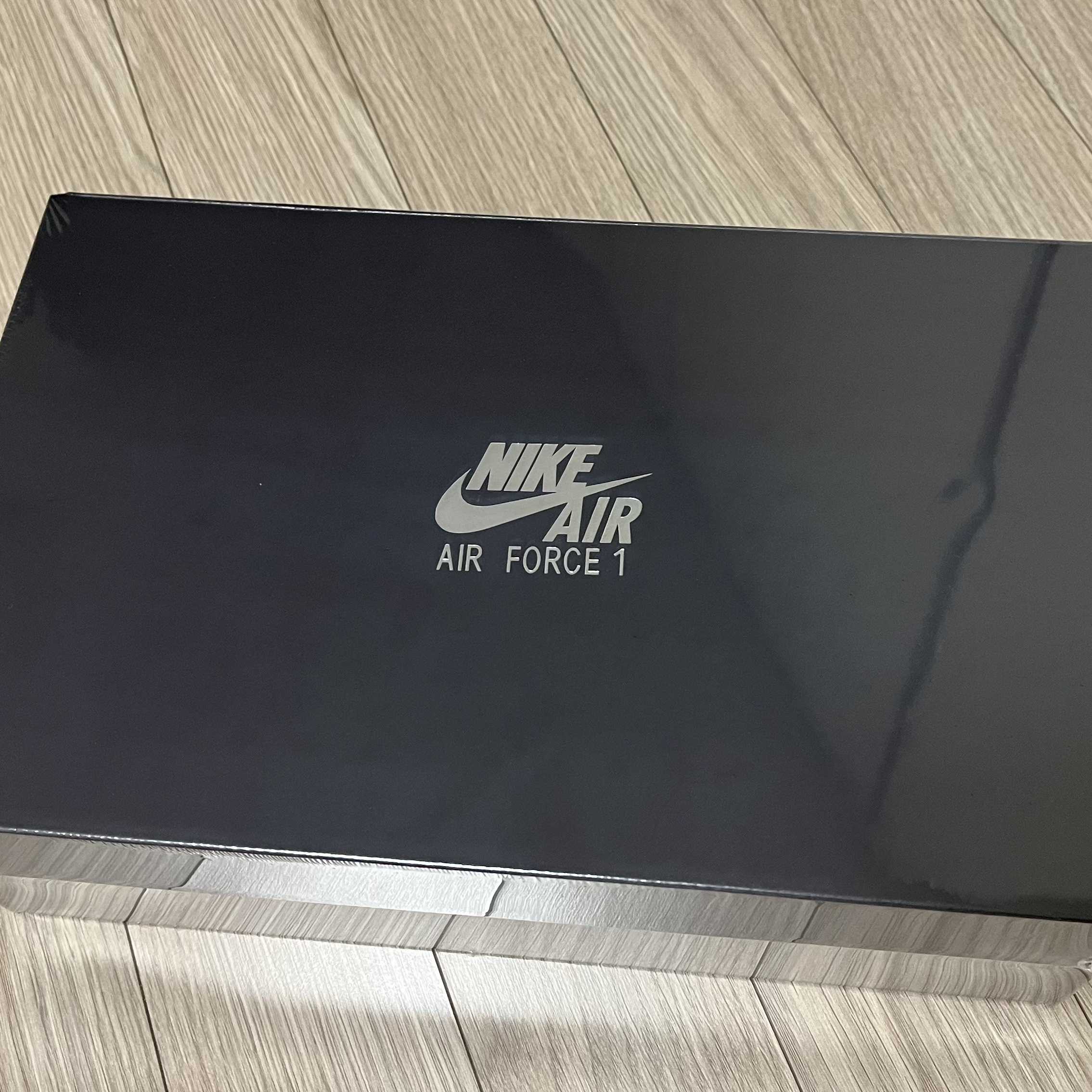 (W) Nike Air Force 1 Shadow Triple White 착용 스타일 - 1