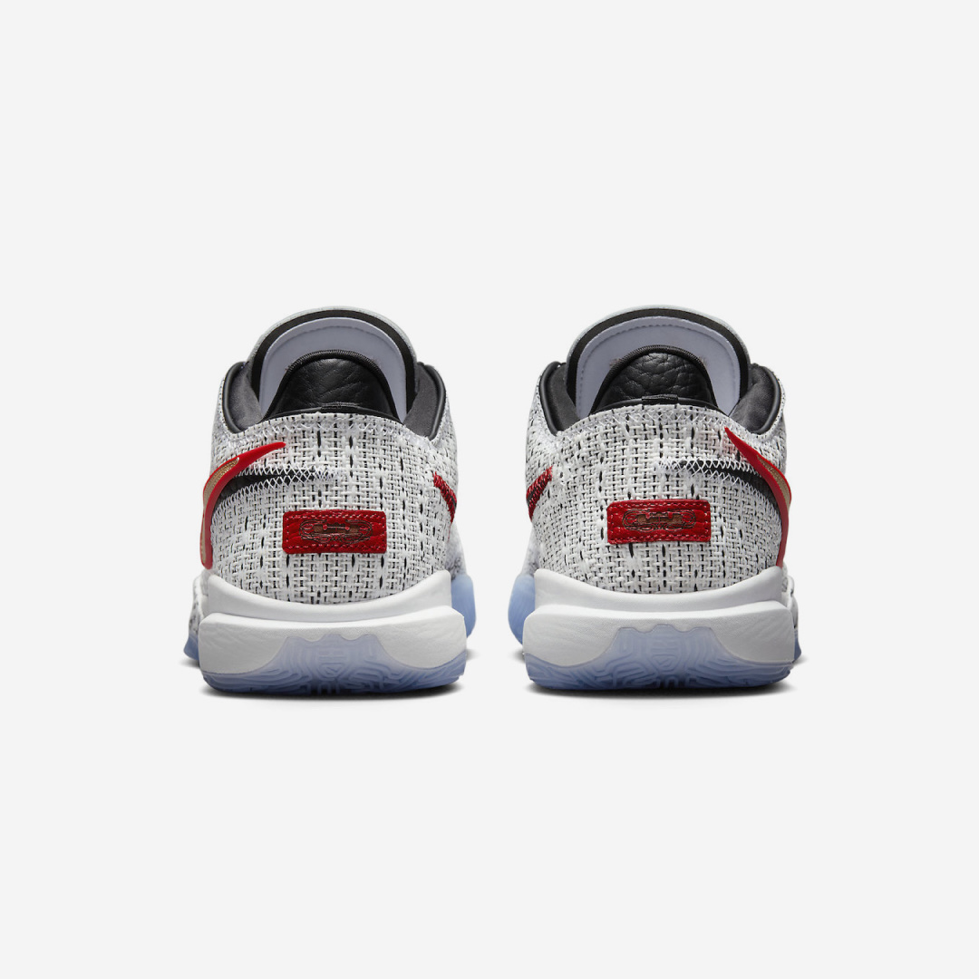 Nike LeBron XX EP White Metalic Gold 착용 스타일 - 5