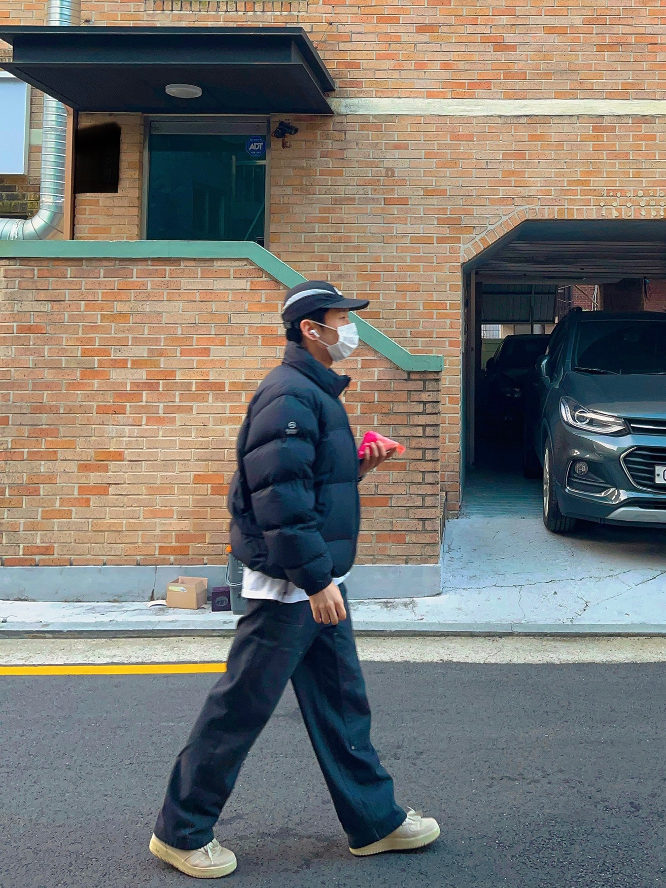 Nike x Stussy Air Force 1 Low Fossil, Palace S-Runner Shell Hat Black - 21FW 착용 스타일