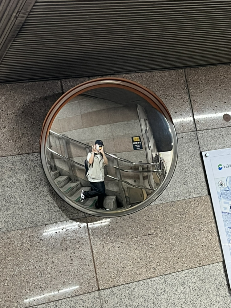 KREAM 프로필 이미지