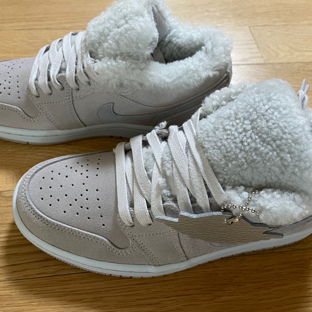 (W) Jordan 1 Low SE Sherpa Fleece 착용 스타일