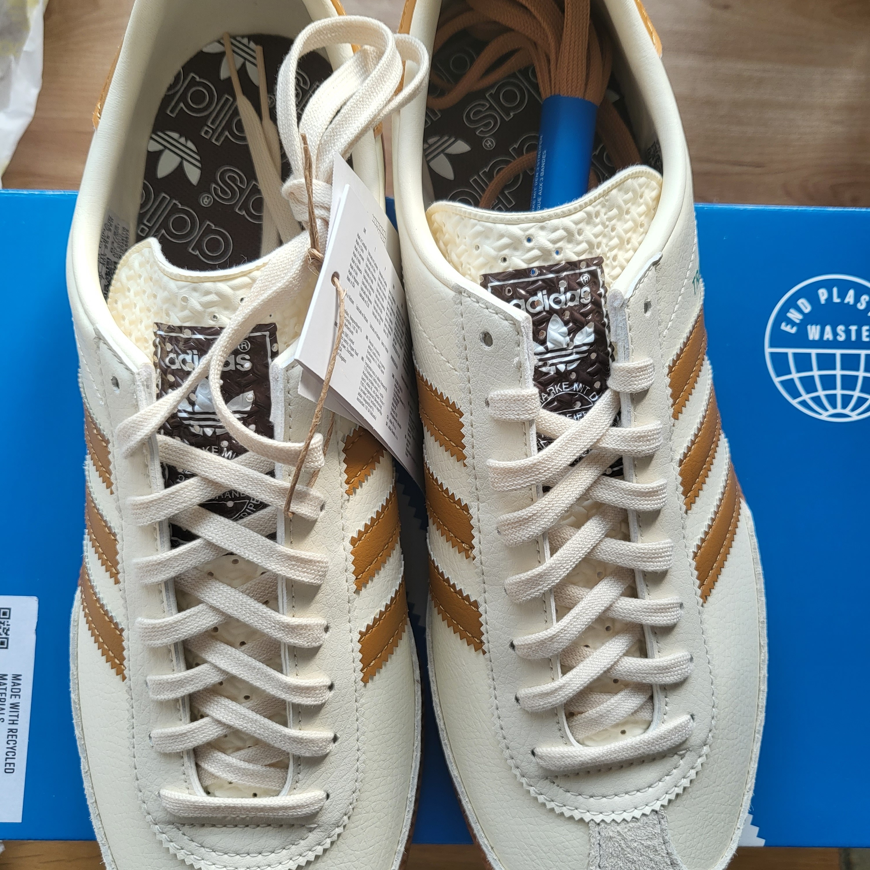 Adidas City Series Triest Cream White 착용 스타일 - 1
