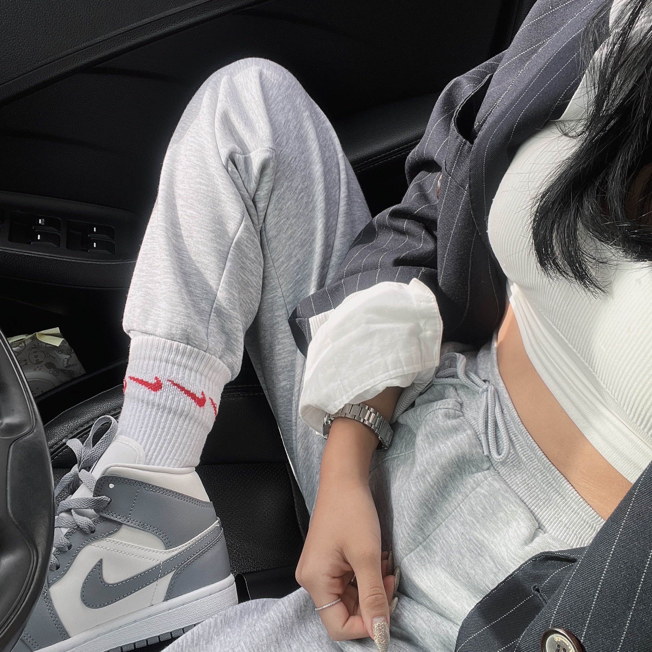 (W) Jordan 1 Mid Sail Stealth 착용 스타일