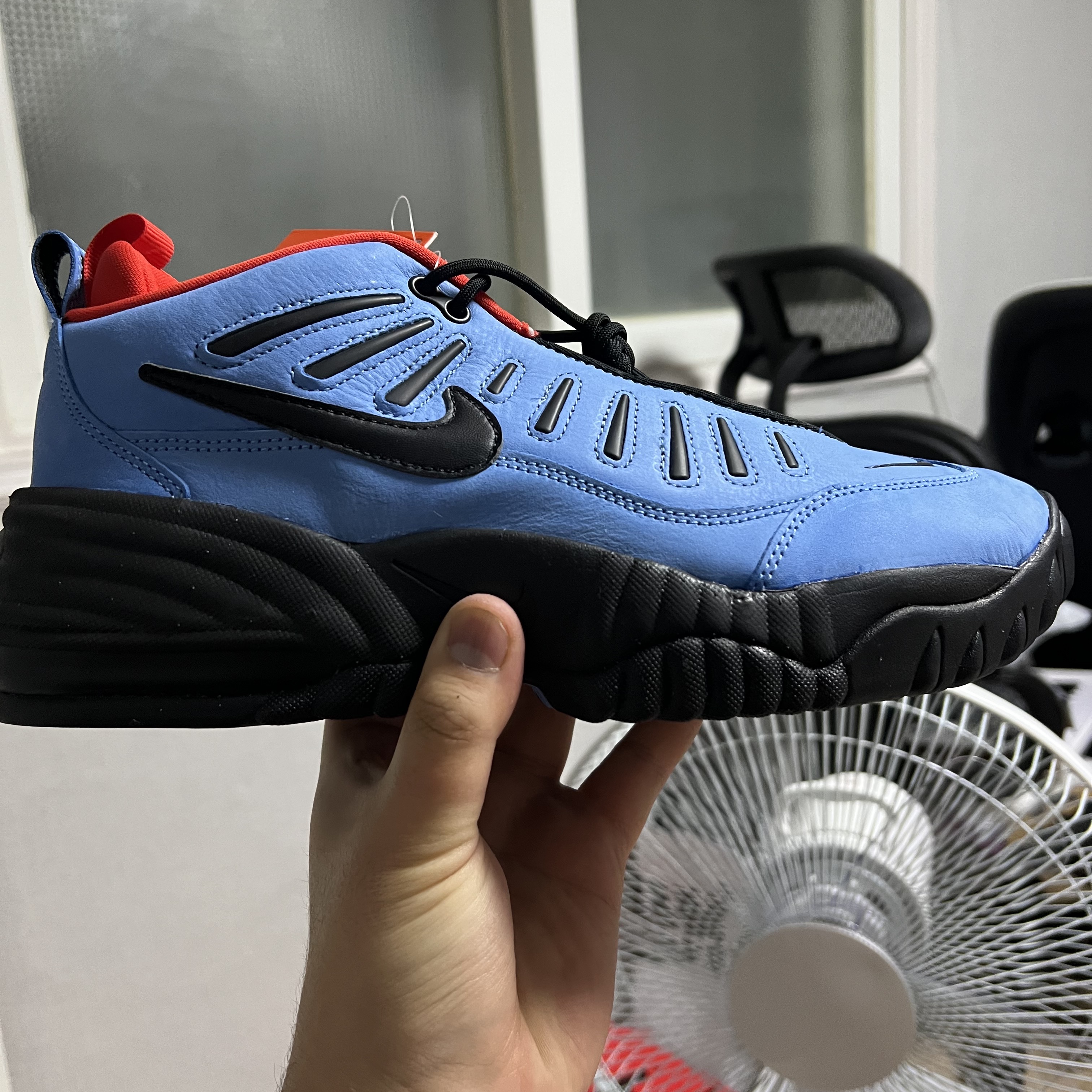 Nike x Ambush Air Adjust Force SP University Blue and Habanero Red 착용 스타일 - 4
