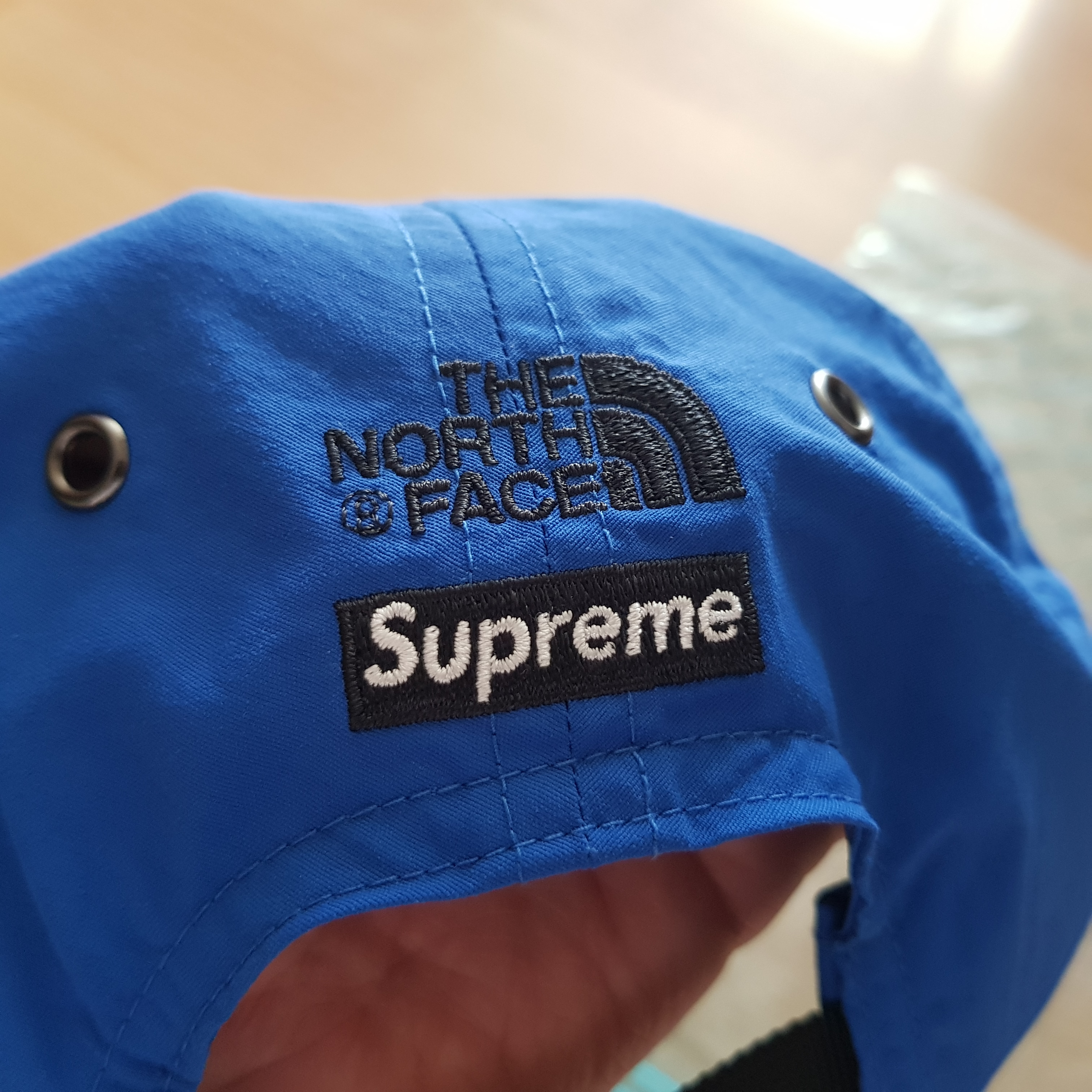 Palace x Arc'teryx Alpha AR 20 Backpack - 20FW 착용 스타일 - 3