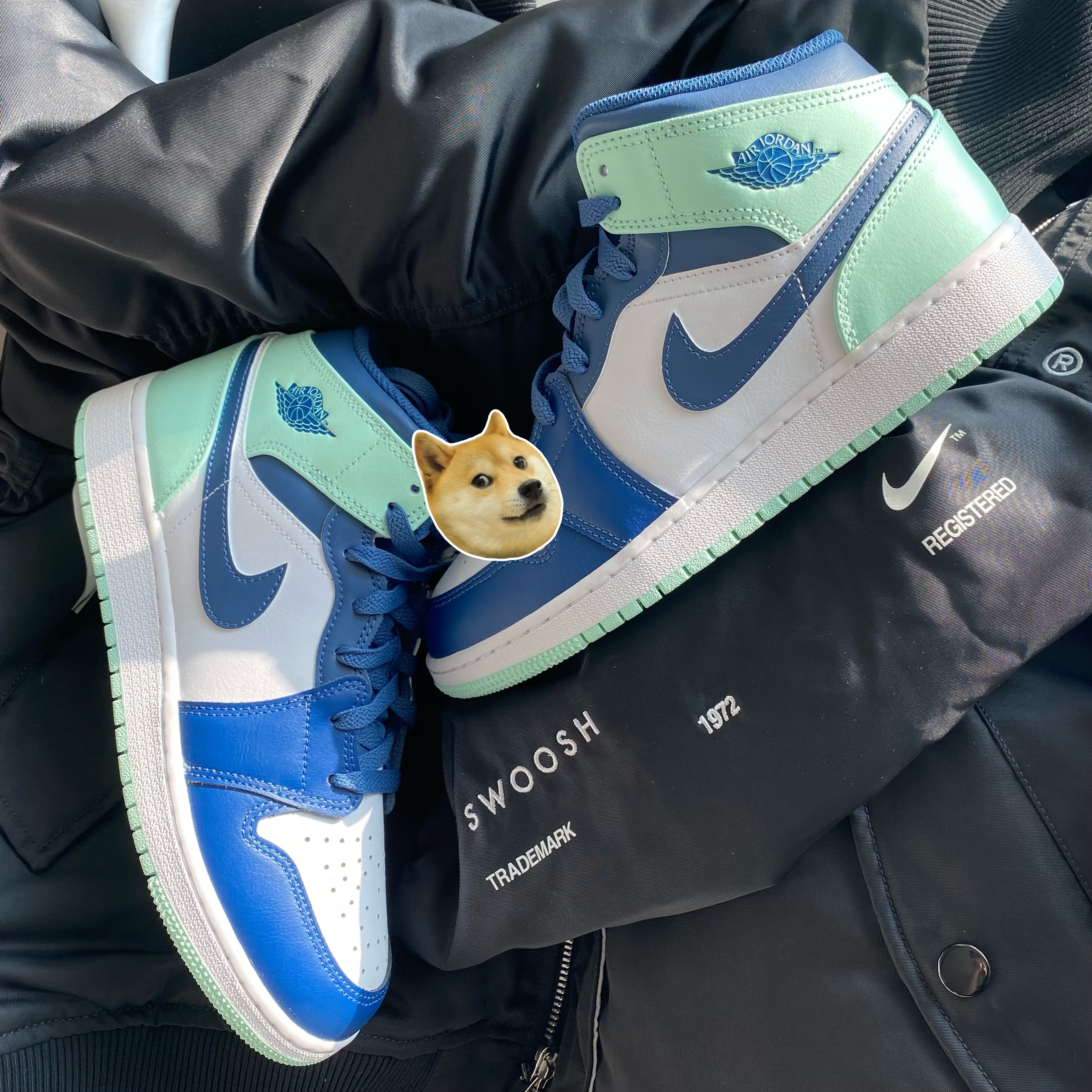 Nike NSW Swoosh Therma-Fit Bomber Black - Asia, (GS) Jordan 1 Mid Blue Mint 착용 스타일