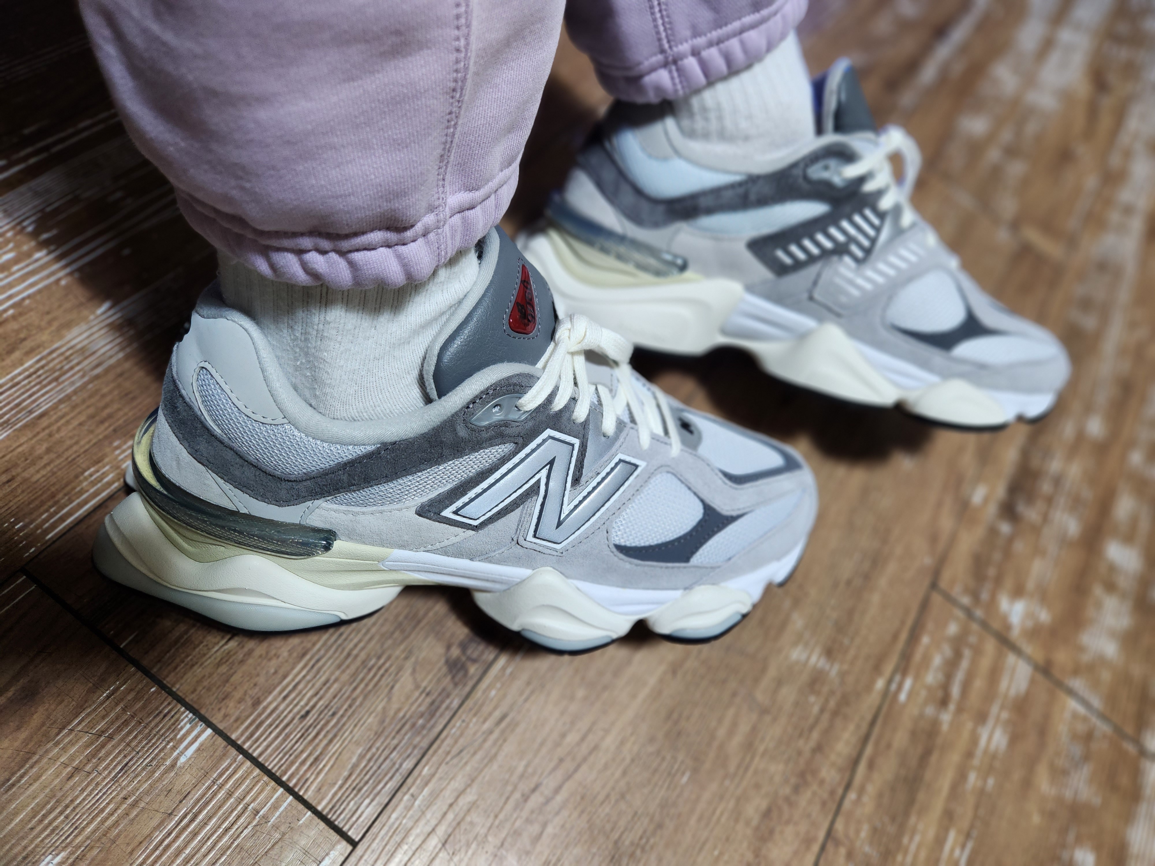 New Balance 9060 Rain Cloud Castlerock, Nike NRG Solo Swoosh Fleece Pants Doll - US/EU 착용 스타일 - 2
