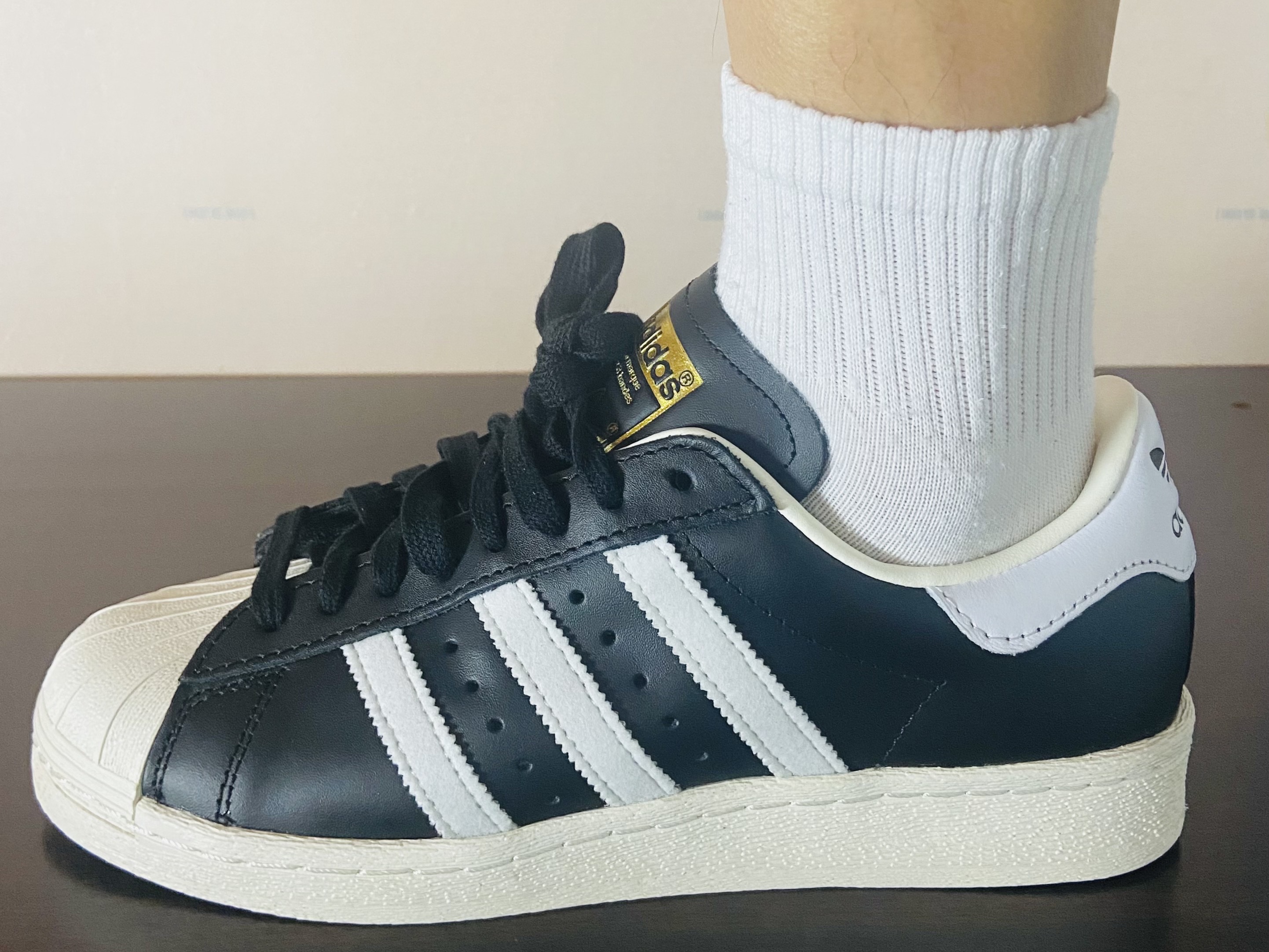 Adidas Superstar 82 FI Core Black 착용 스타일