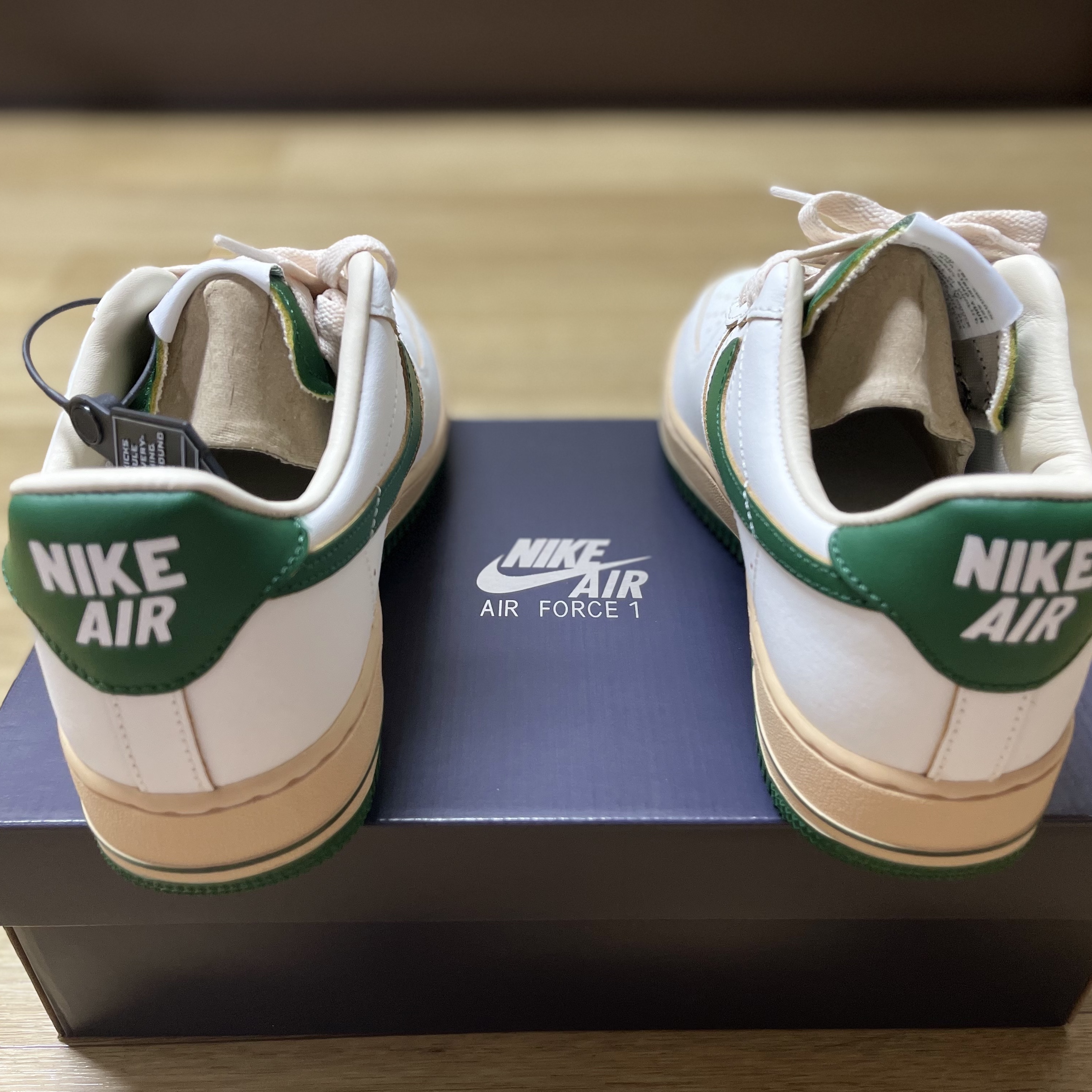 (W) Nike Air Force 1 Low Gorge Green 착용 스타일 - 4