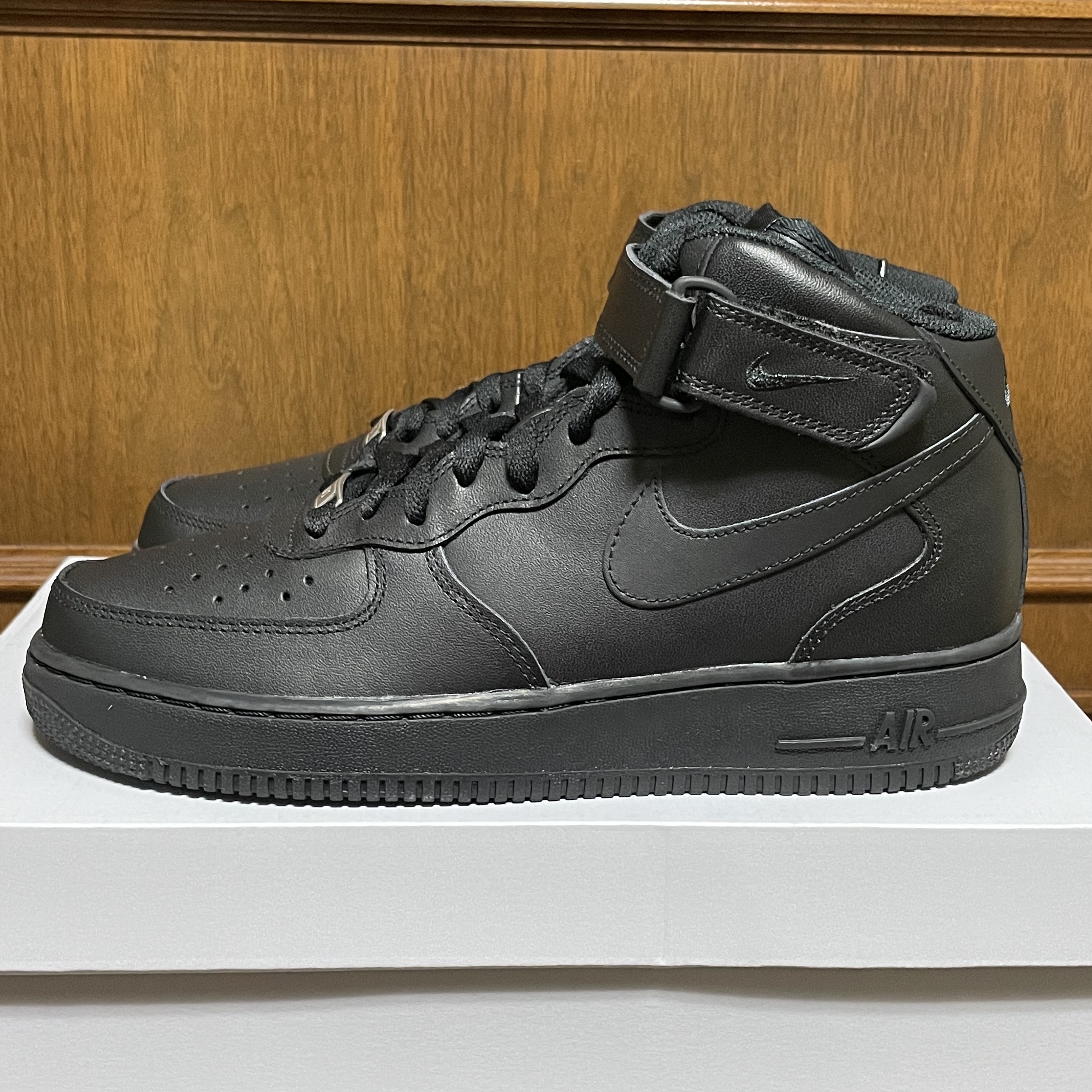 Nike Air Force 1 Mid '07 Black 착용 스타일 - 1