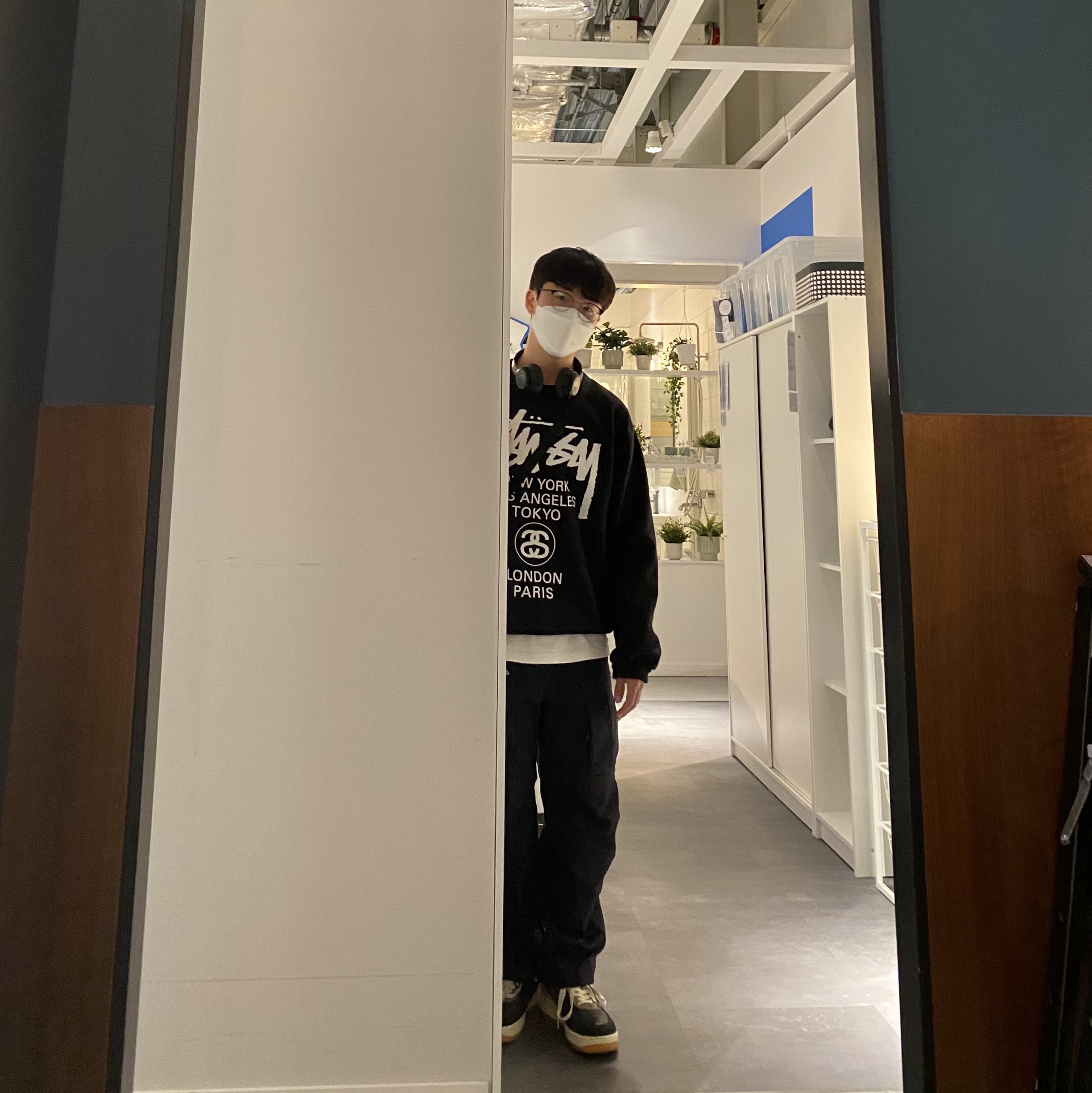 Nike x Travis Scott Air Force 1 Low Cactus Jack, Nike ACG Smith Summit Cargo Pants Black Summit White - Asia 착용 스타일