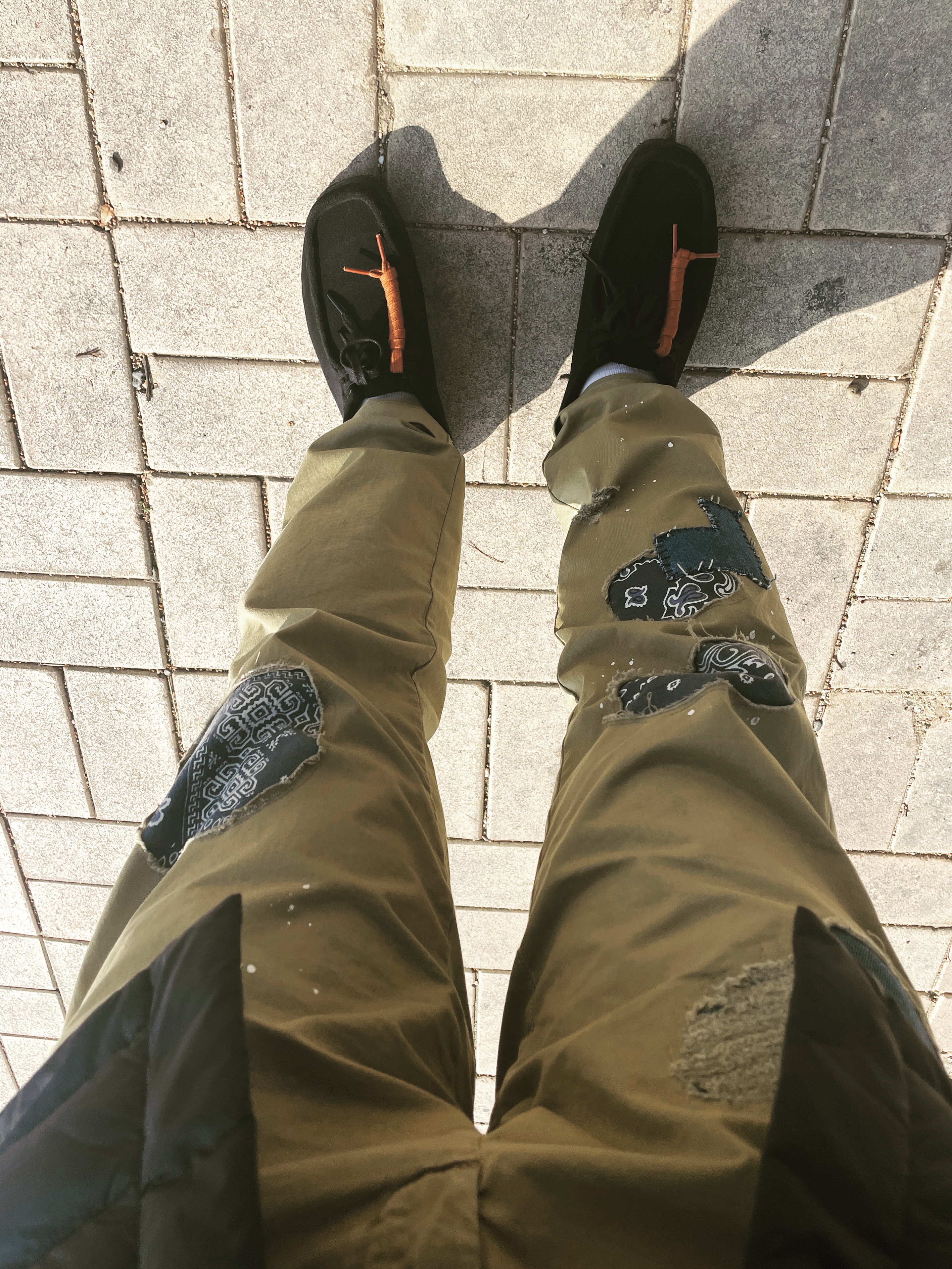 Clarks x Supreme Wallabee Gore-Tex Black 착용 스타일