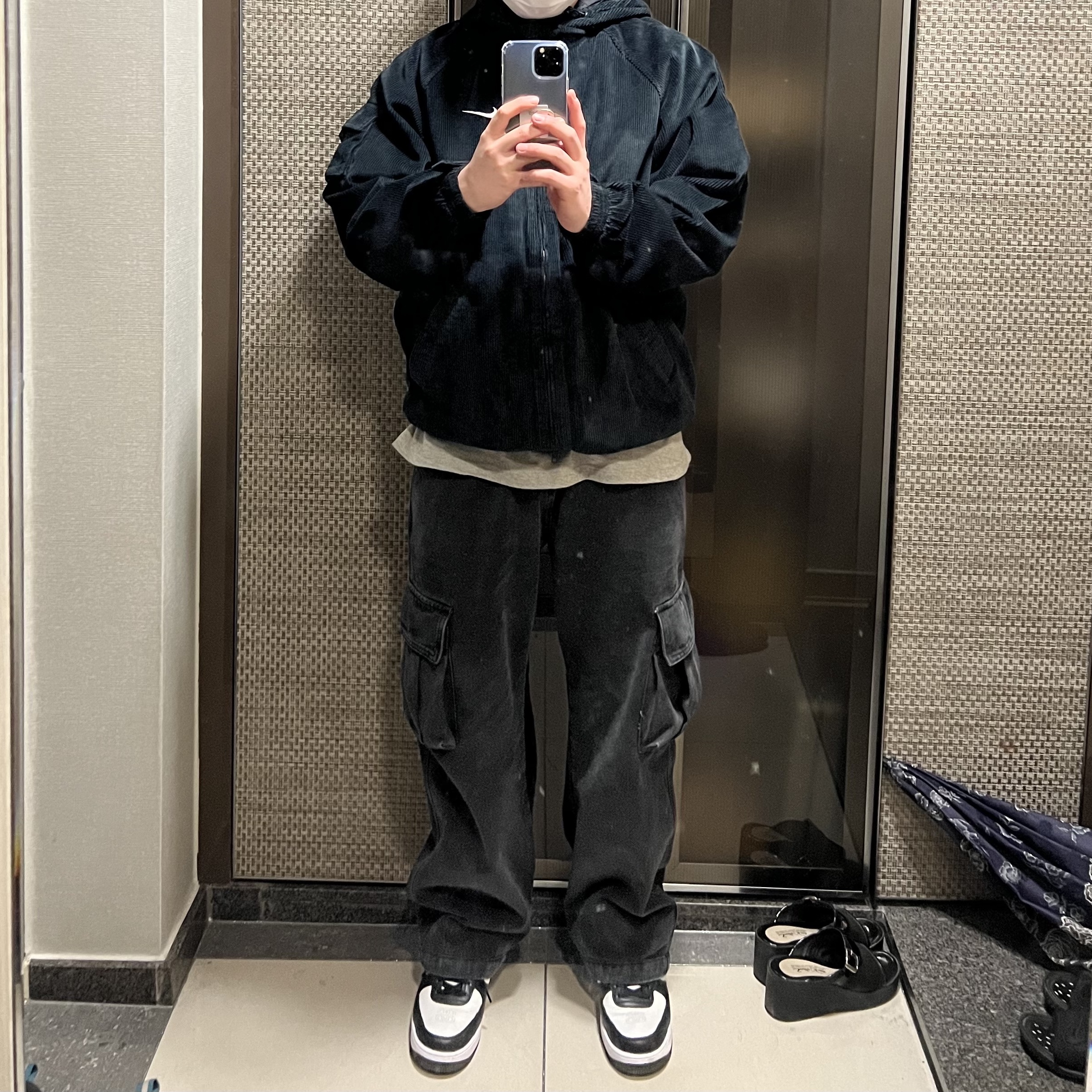 Supreme x Nike Arc Corduroy Hooded Jacket Black - 22SS, Nike x Stussy Air Force 1 '07 Mid SP Black and Light Bone 착용 스타일
