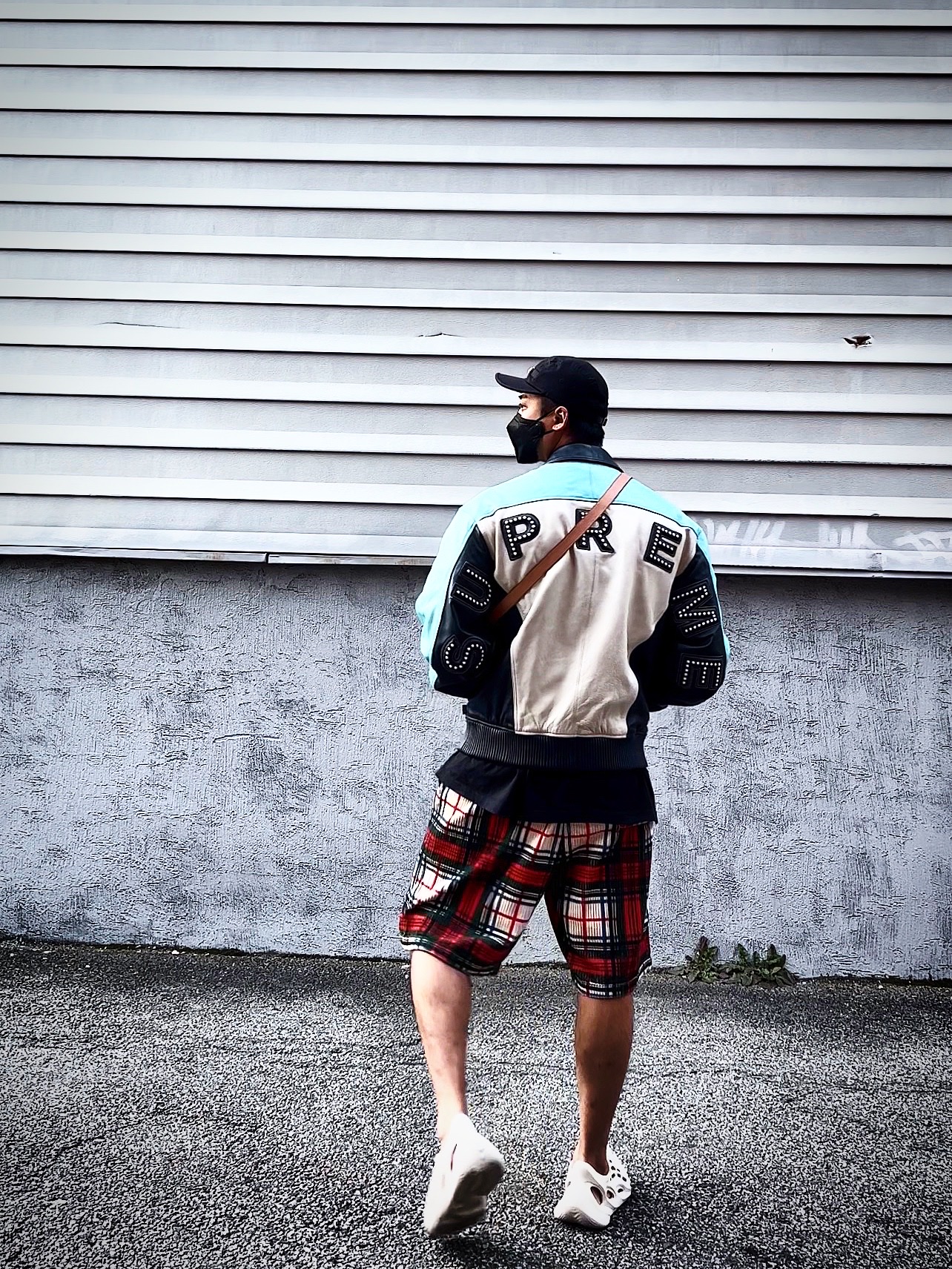 Supreme x Burberry Box Logo T-Shirt Black - 22SS, Supreme Corduroy Shorts Plaid - 22SS 착용 스타일 - 1