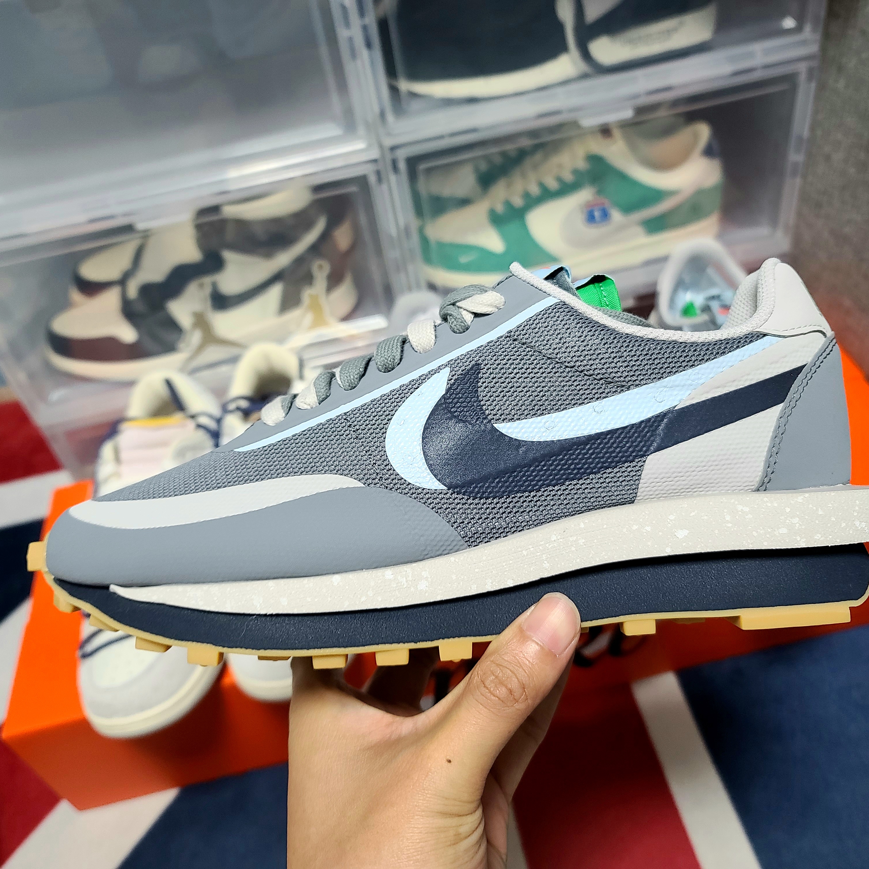 Nike x Off-White Dunk Low The 50 - Lot 18, Nike x Sacai x Fragment LDWaffle Light Smoke Grey 착용 스타일 - 2