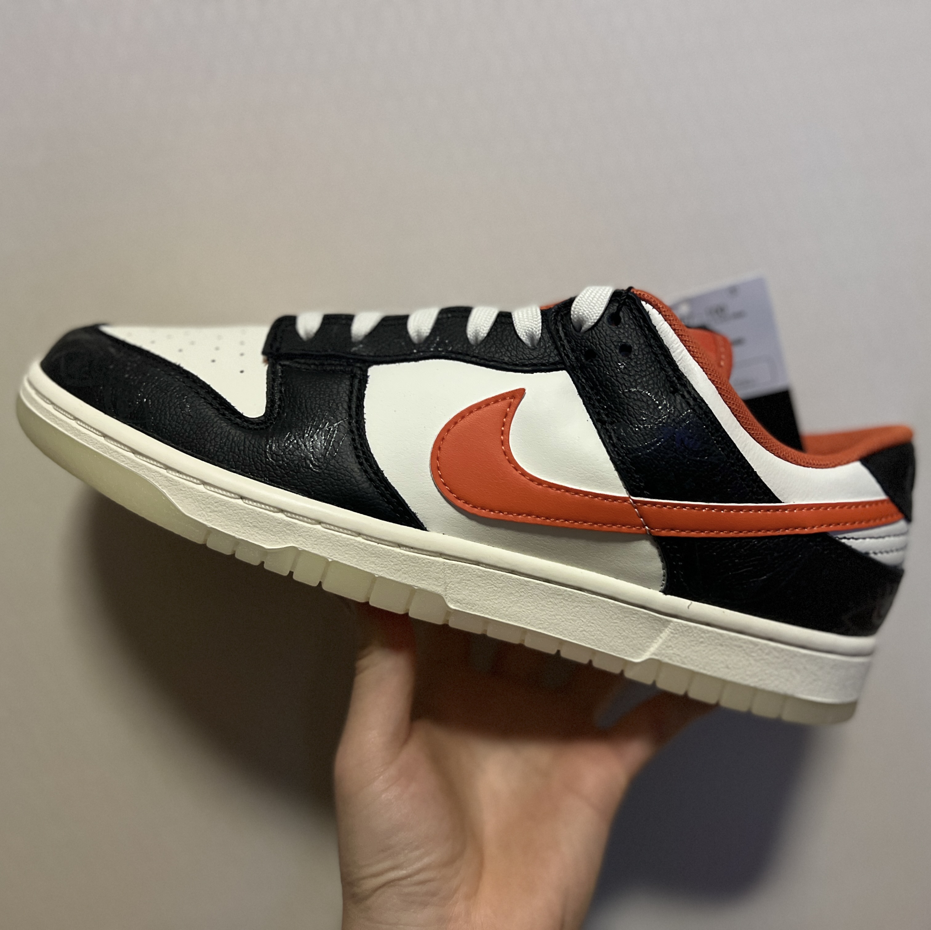 Nike Dunk Low Retro PRM Halloween 착용 스타일