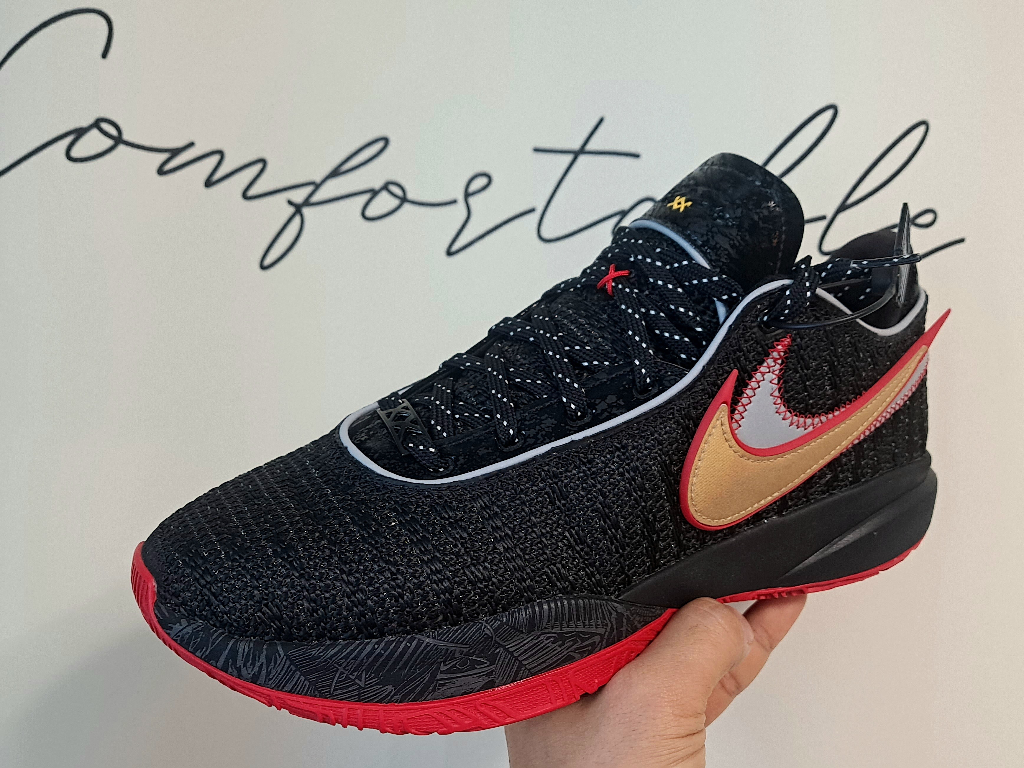 Nike LeBron XX EP Bred 착용 스타일 - 1